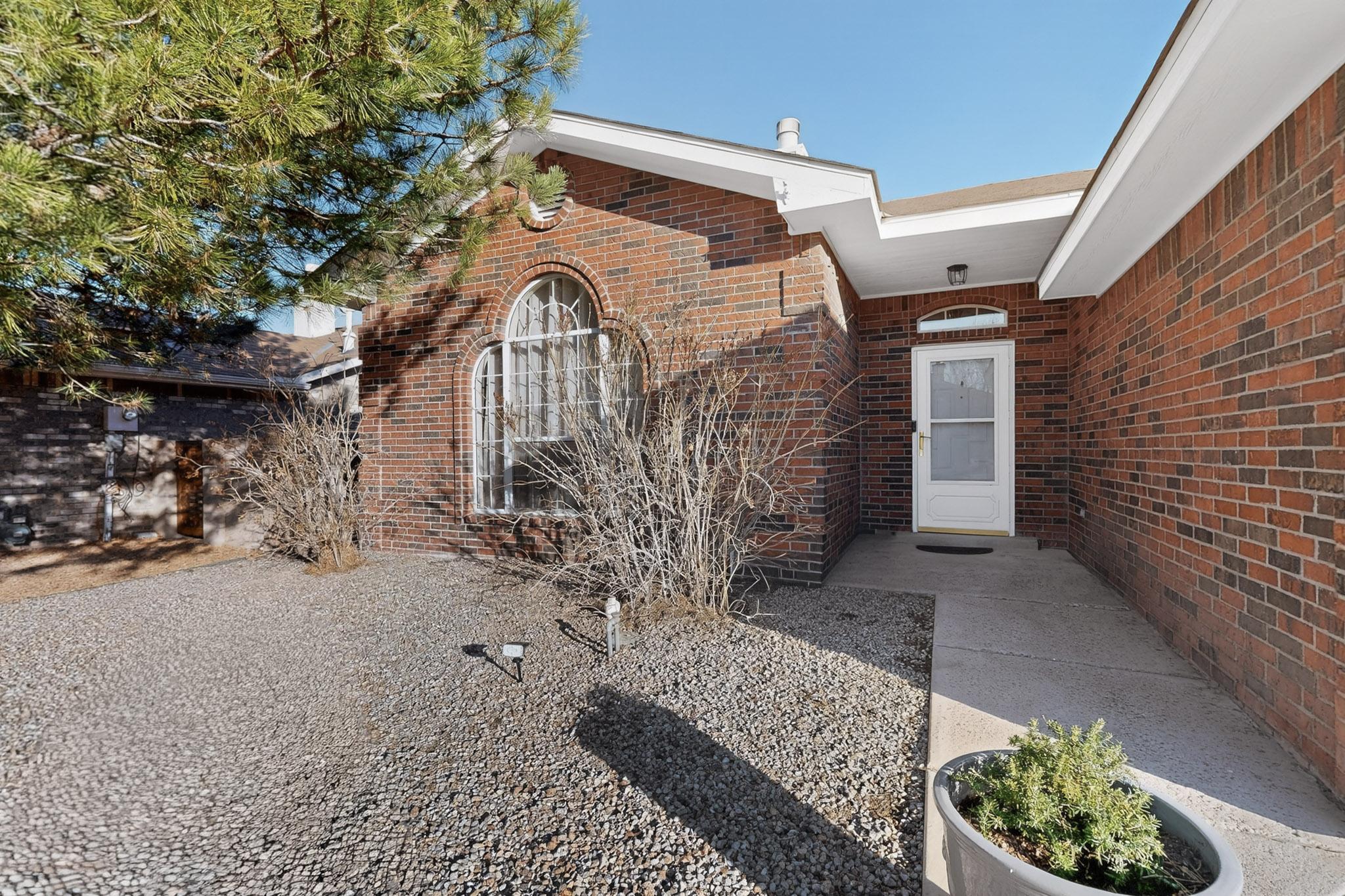 9412 Piedra Colina Court NW