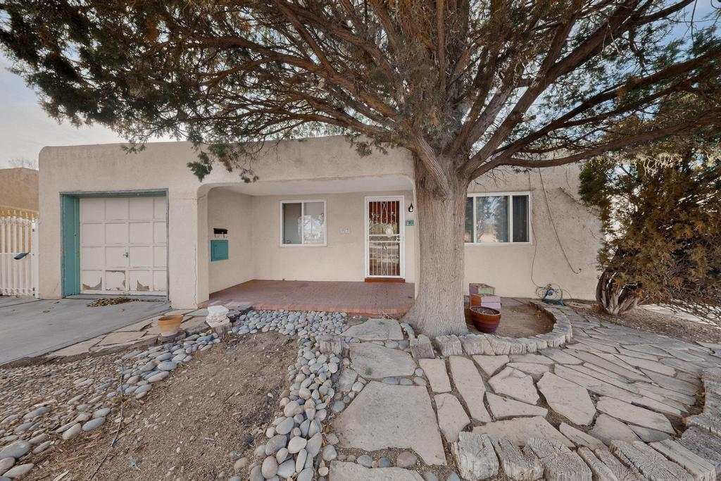 917 Girard Boulevard SE