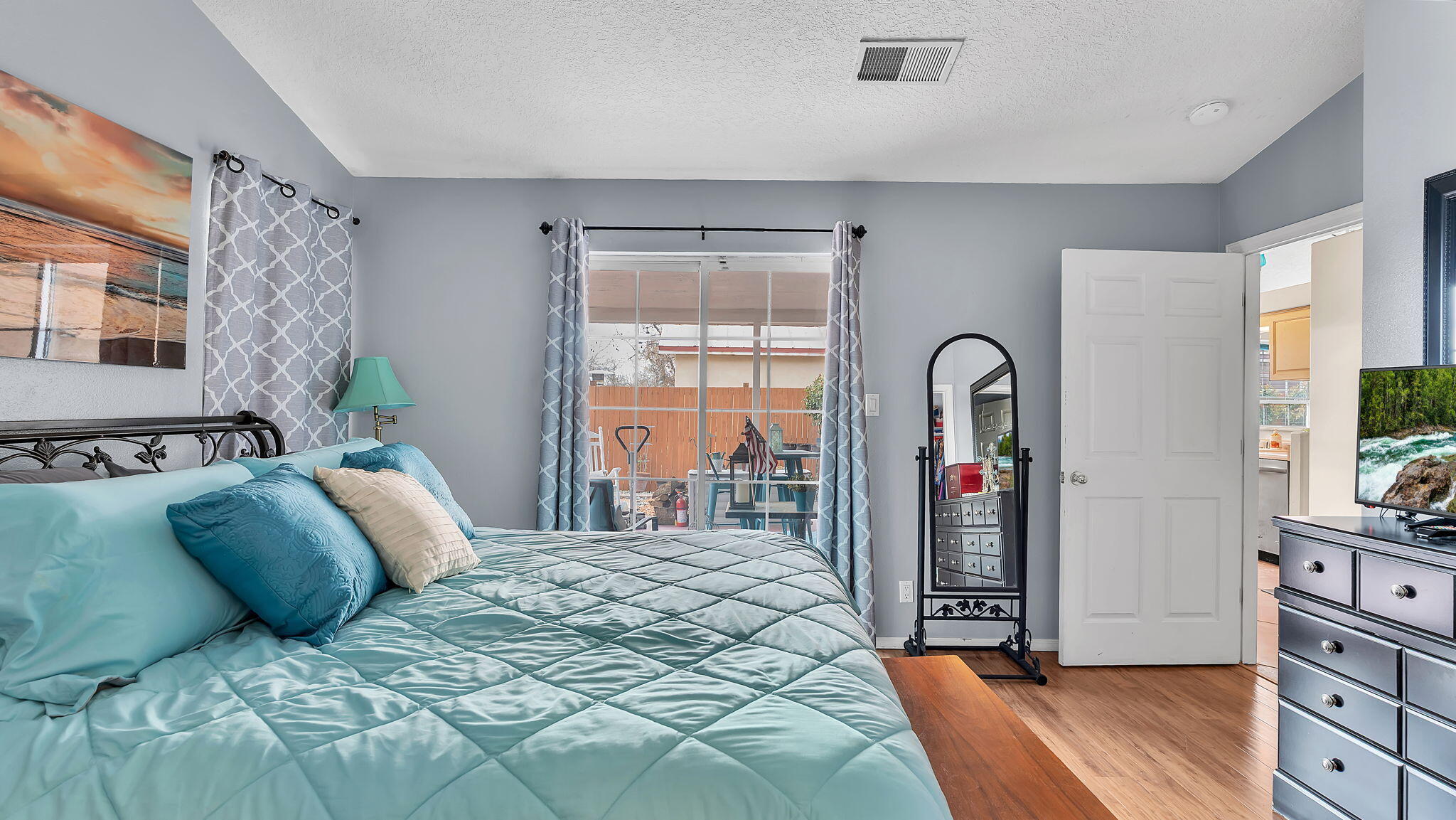 2404 Tompiro Road, Albuquerque, New Mexico image 7