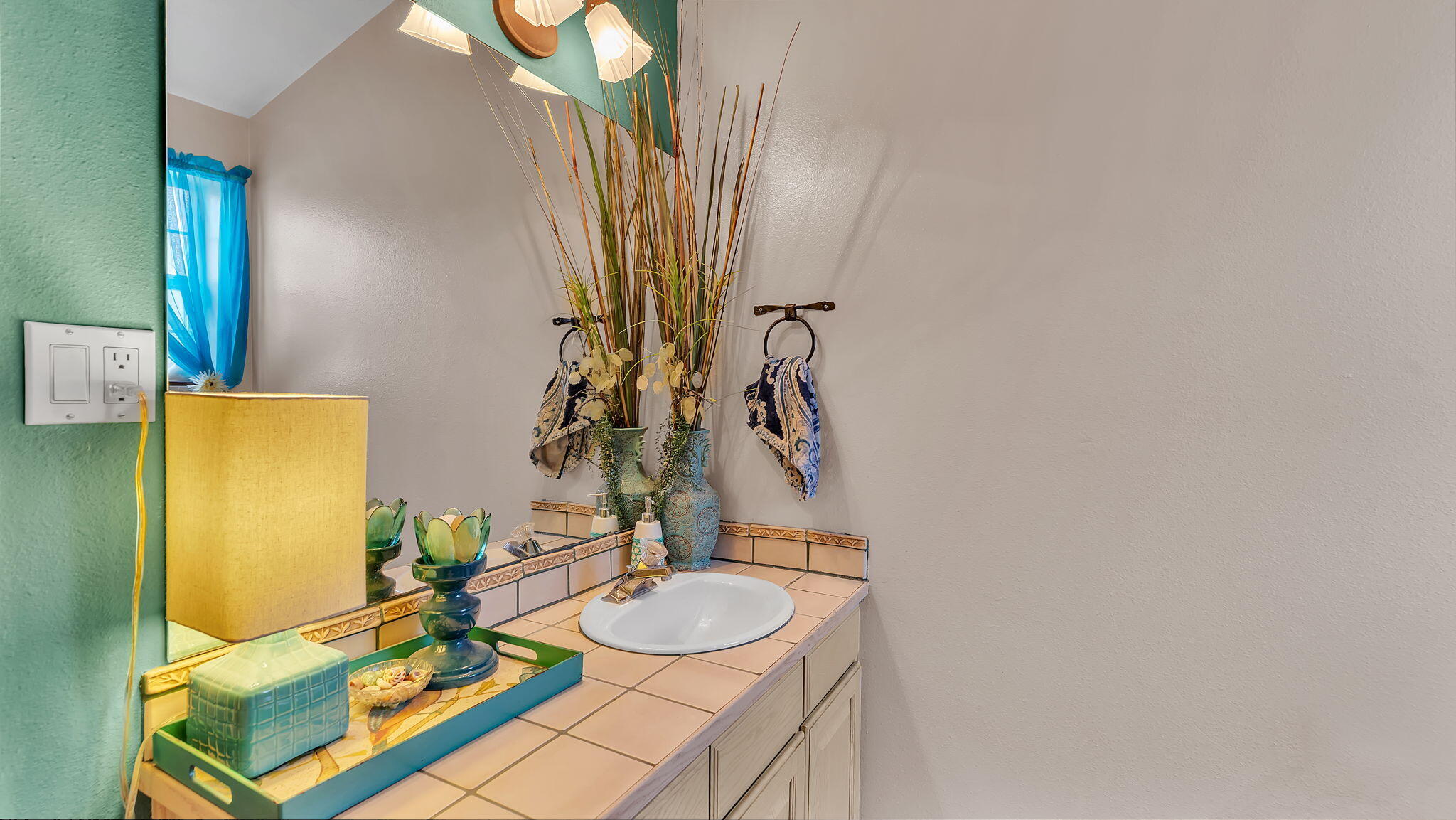 2404 Tompiro Road, Albuquerque, New Mexico image 12