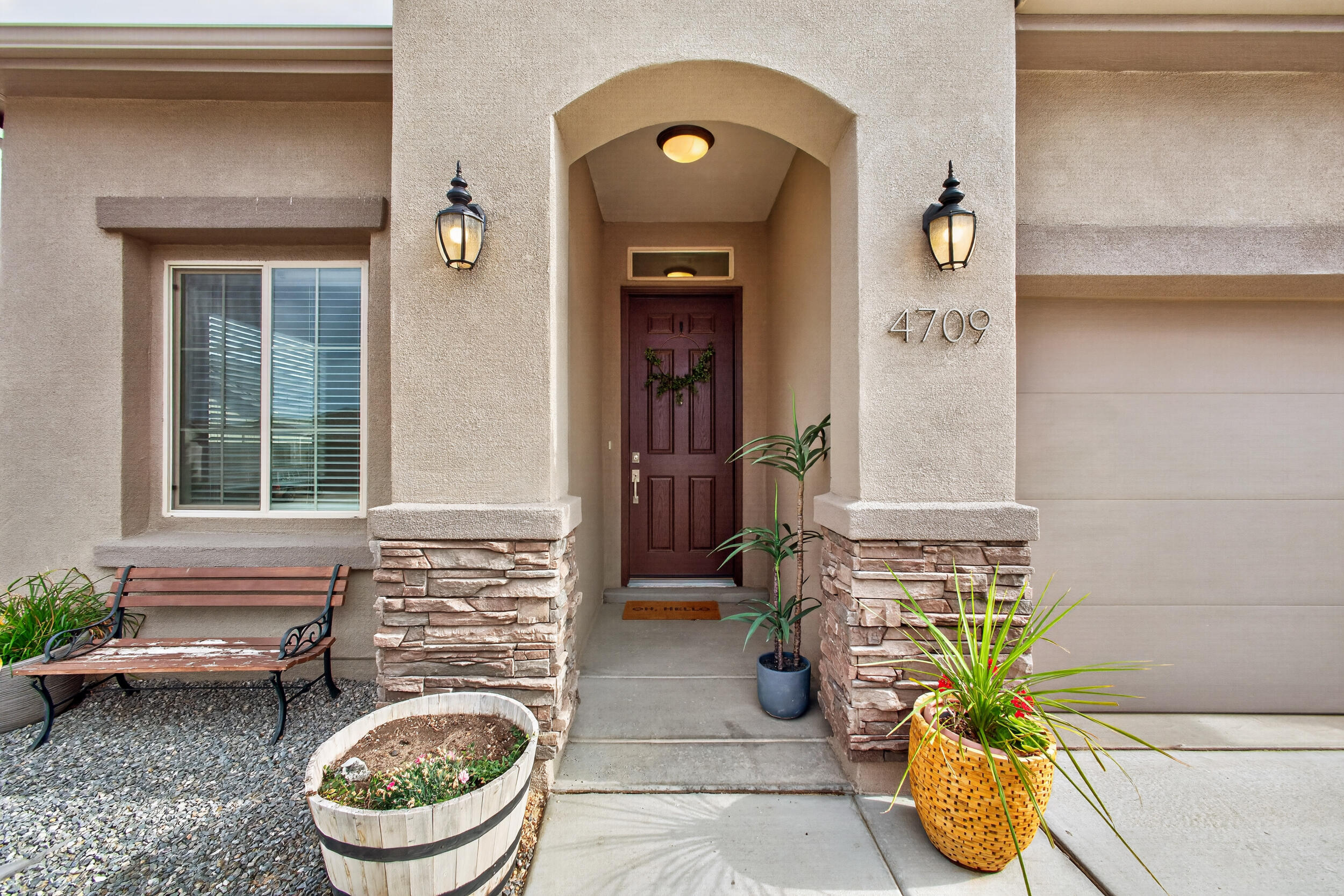 4709 Manzano Peak Street SW