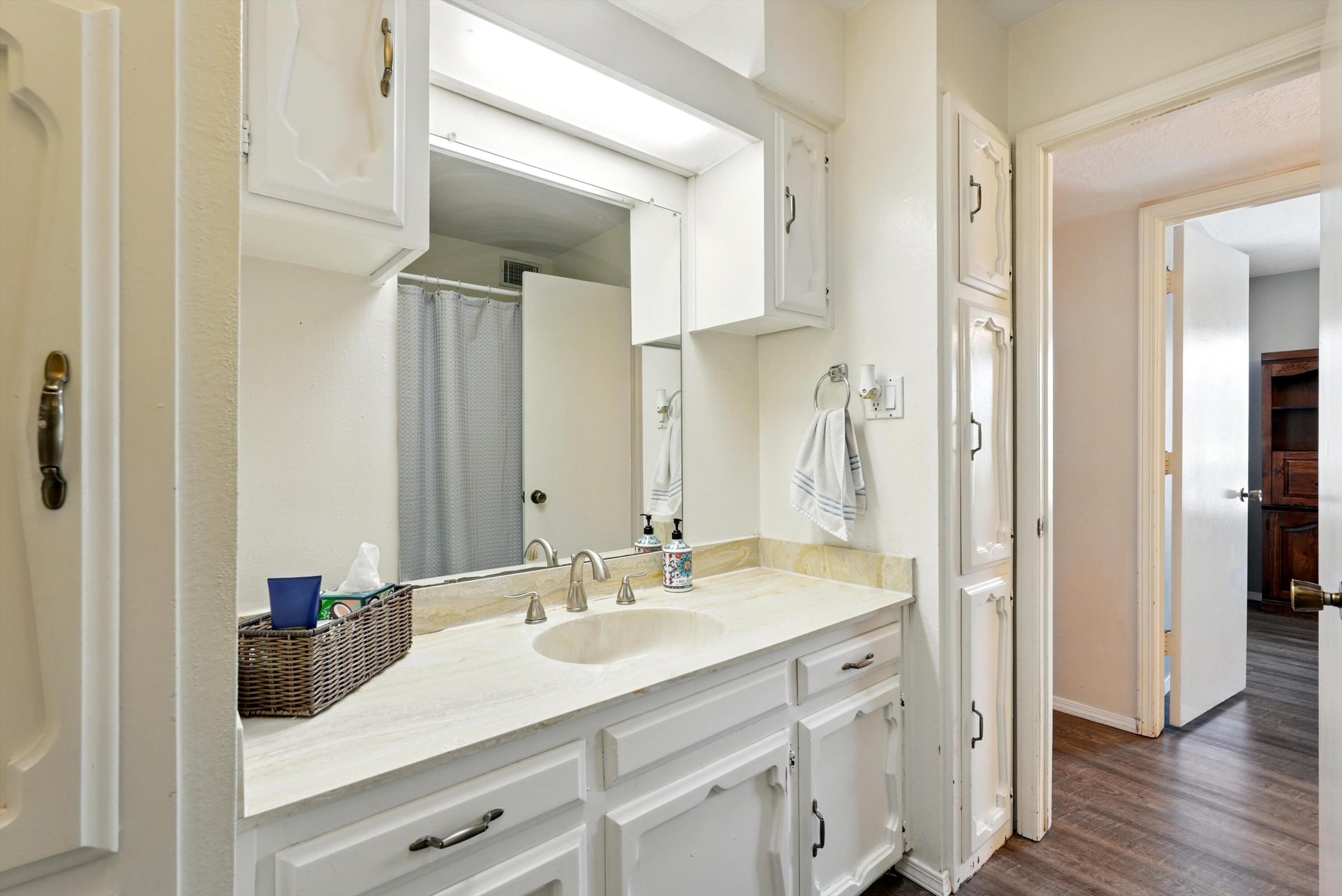 7301 Welton Drive, Albuquerque, New Mexico image 21