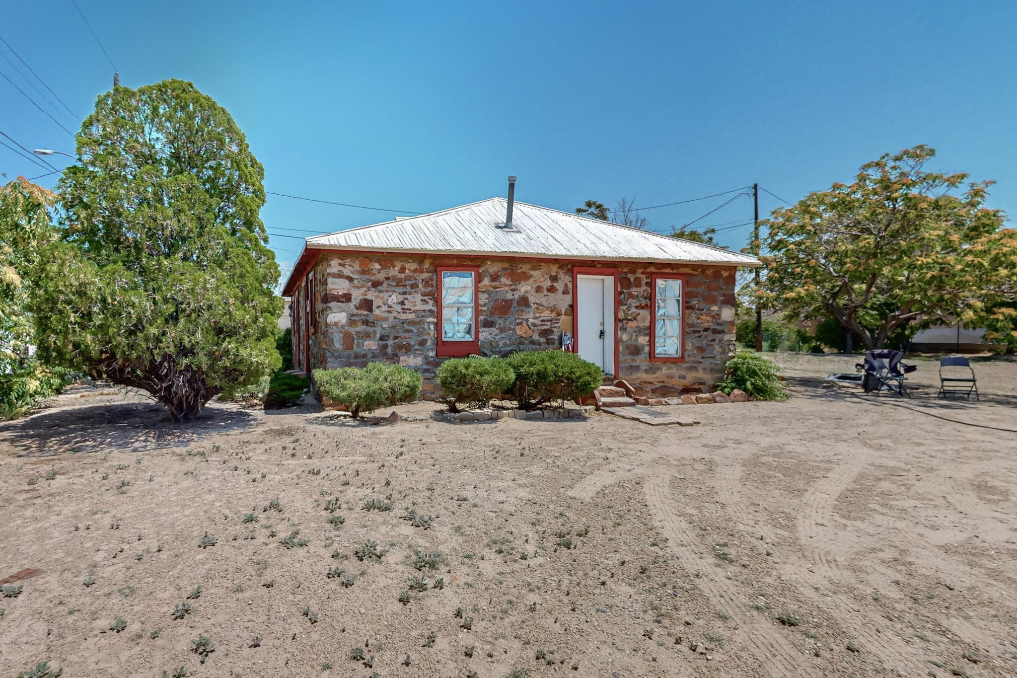 View Albuquerque, NM 87102 house
