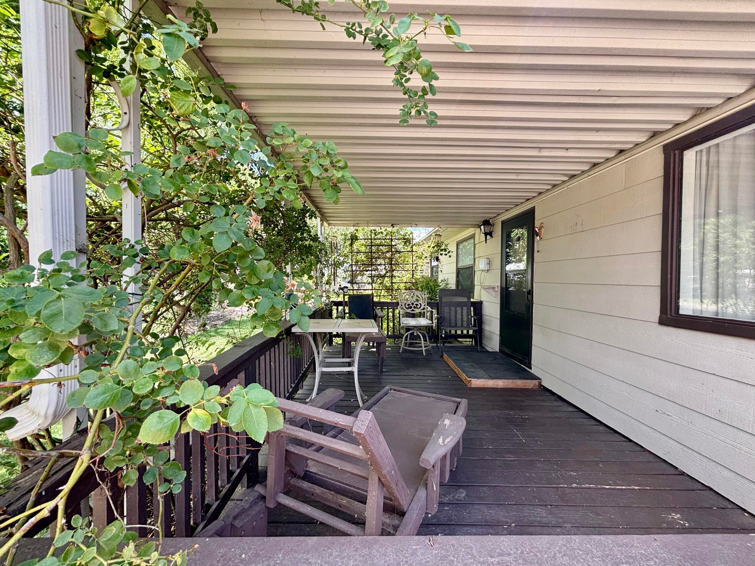 3030 Tamarack Circle