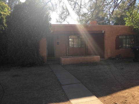 Photo of 309 Cardenas Drive NE, Albuquerque, NM 87108 (MLS # 1111997)
