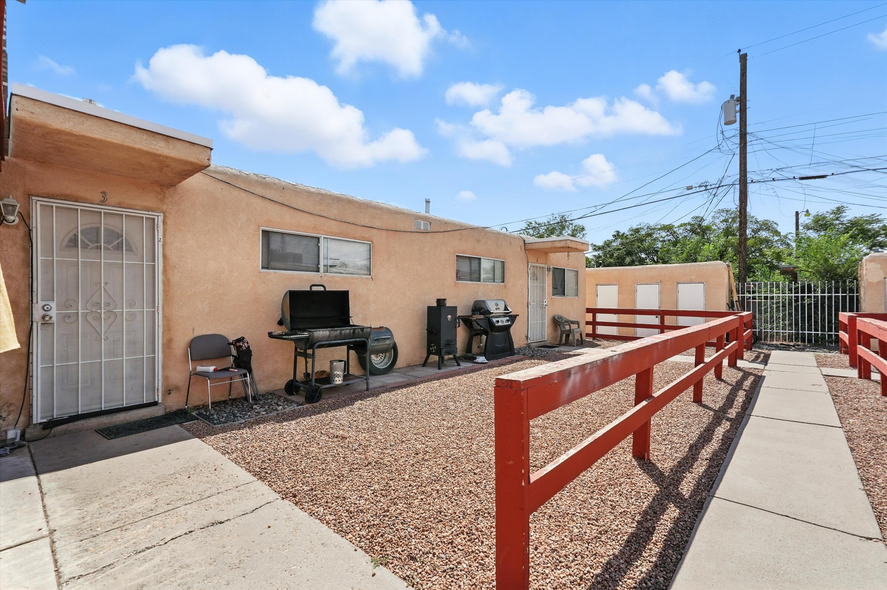 411 WISCONSIN Street NE