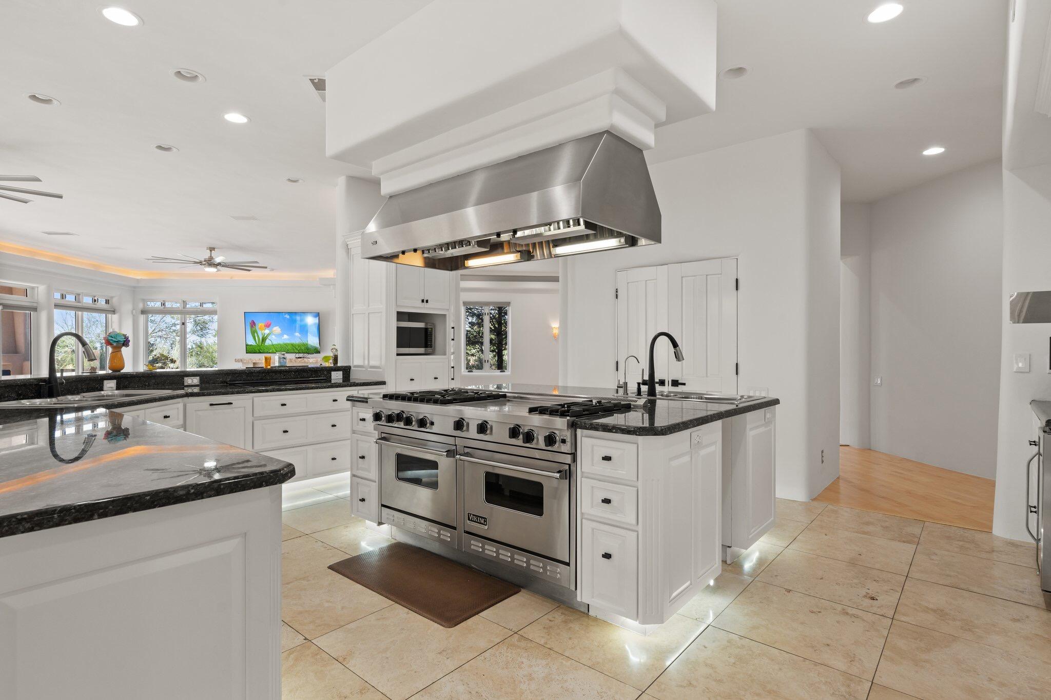 13716 Canada Del Oso Place, Albuquerque, New Mexico image 16