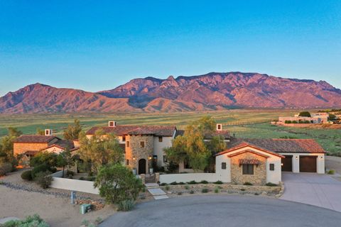 Photo of 8906 Paramount Court NE, Albuquerque, NM 87122 (MLS # 1088701)