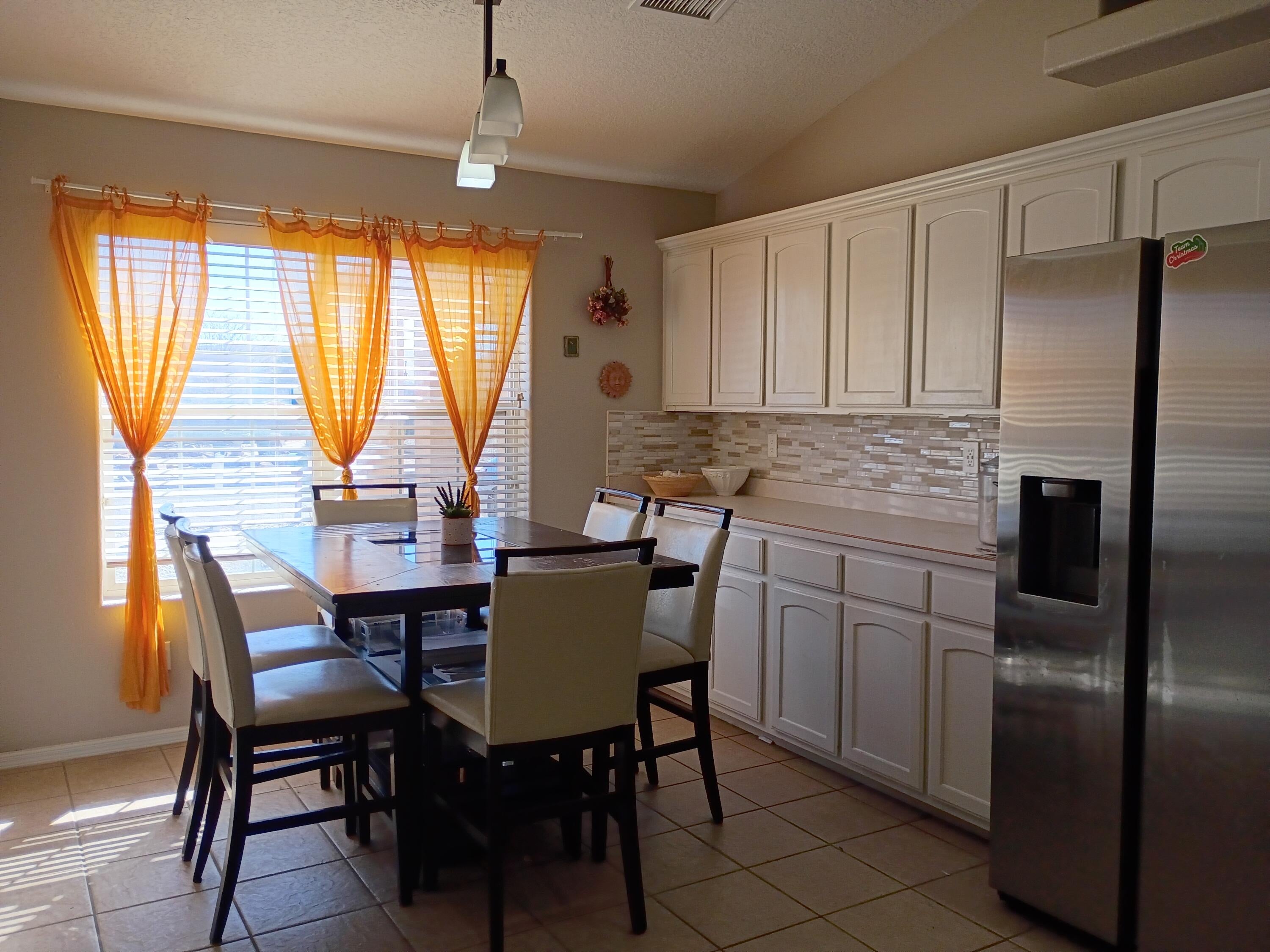 1415 Vista Hill Loop