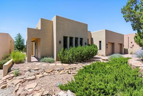 Photo of 29 Hogan Ct Court, Sandia Park, NM 87047 (MLS # 1088577)