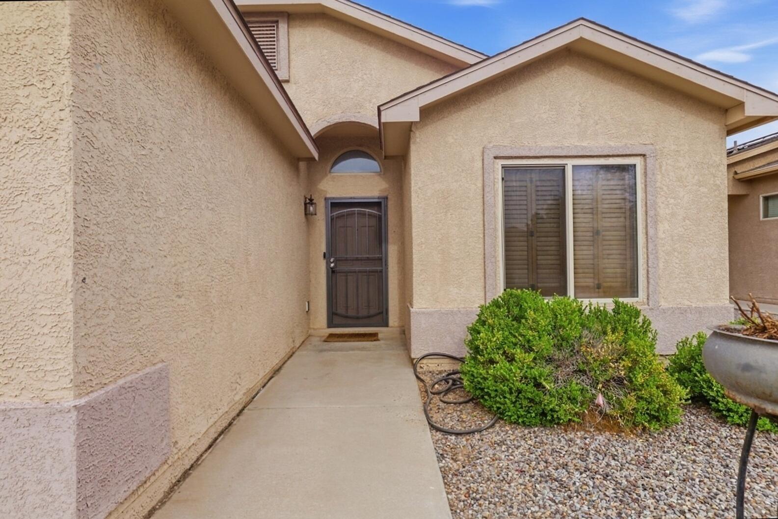 1147 Desert Sunflower Drive NE