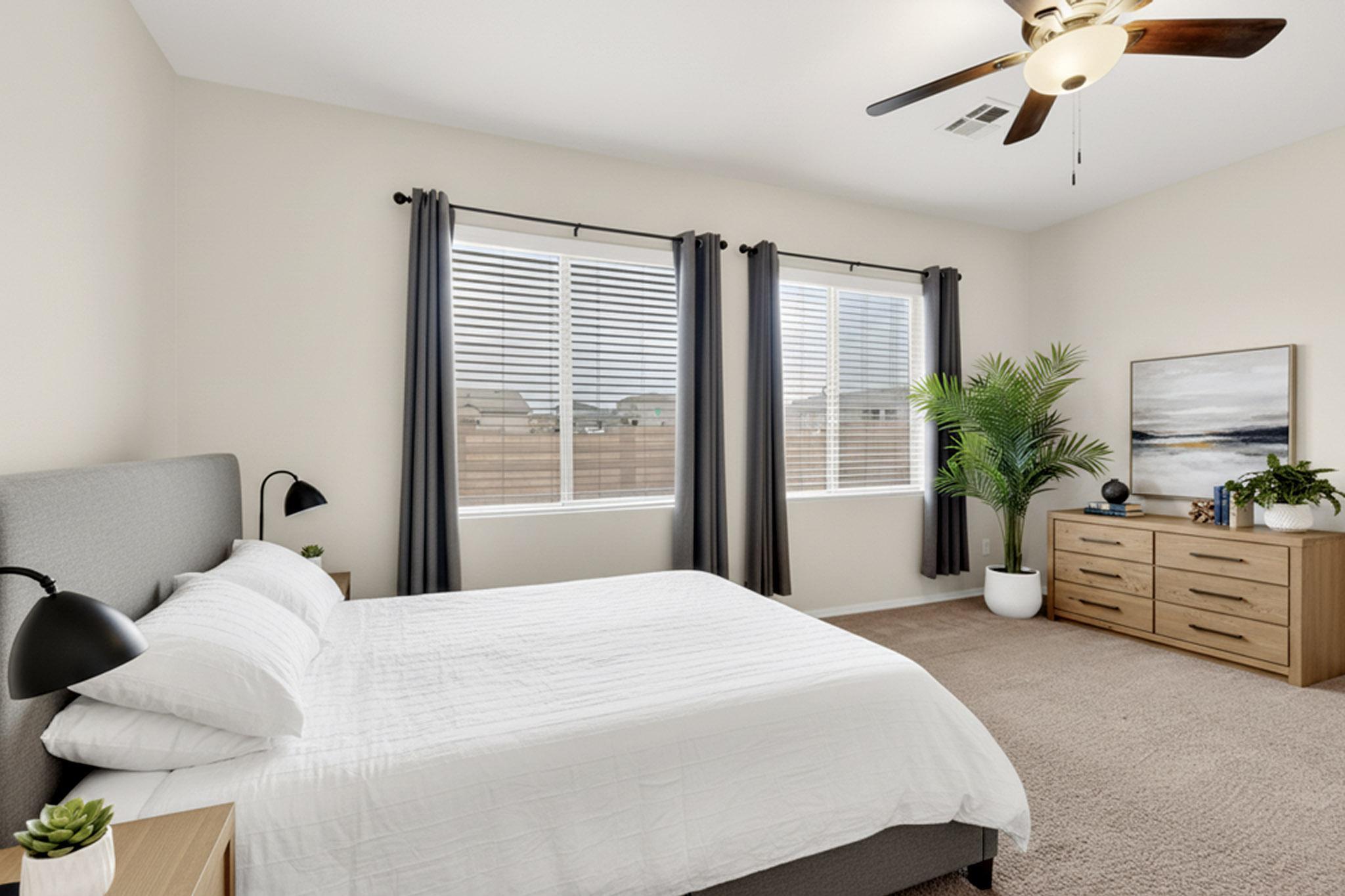 6809 Mountain Hawk Loop NE