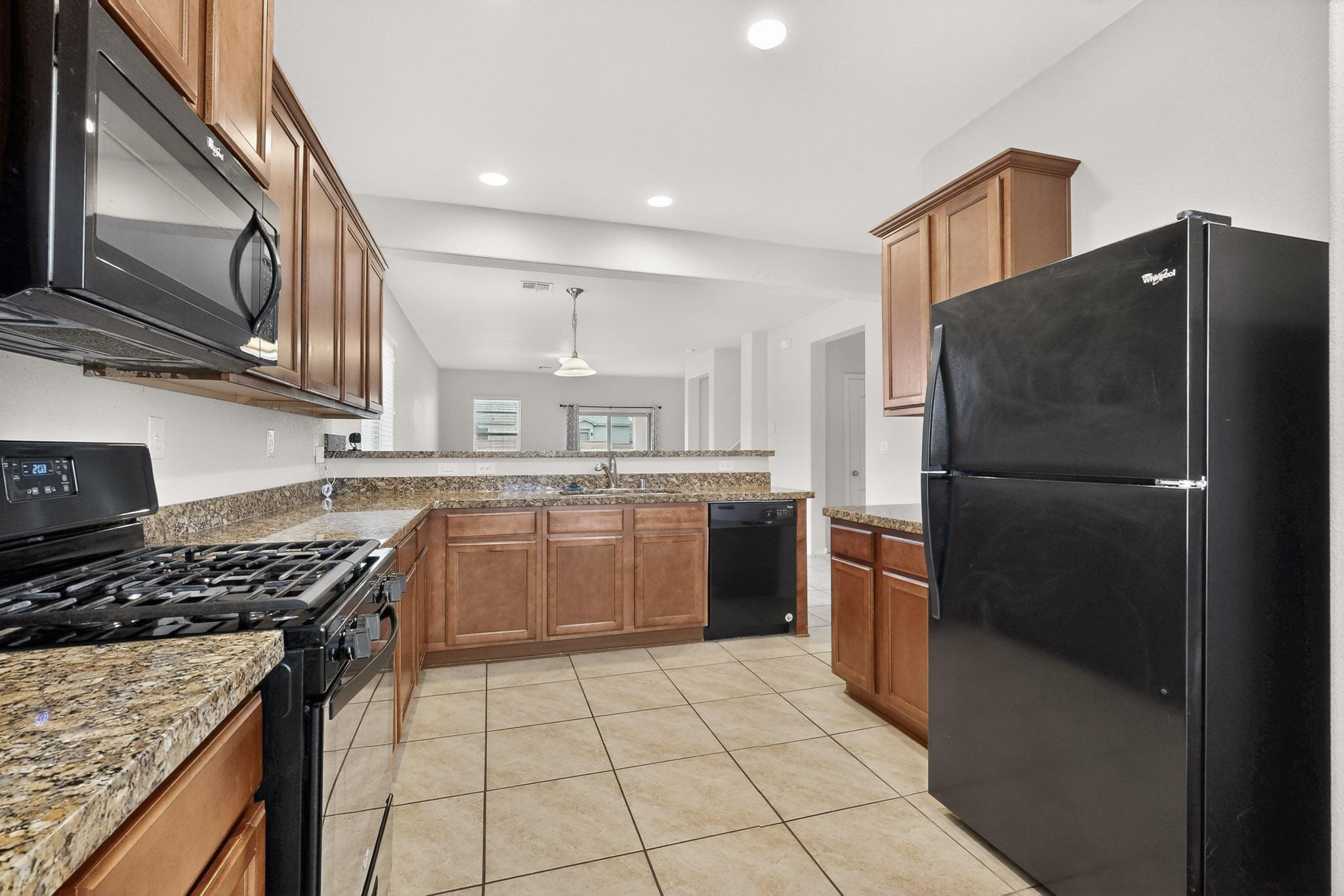 6809 Mountain Hawk Loop NE