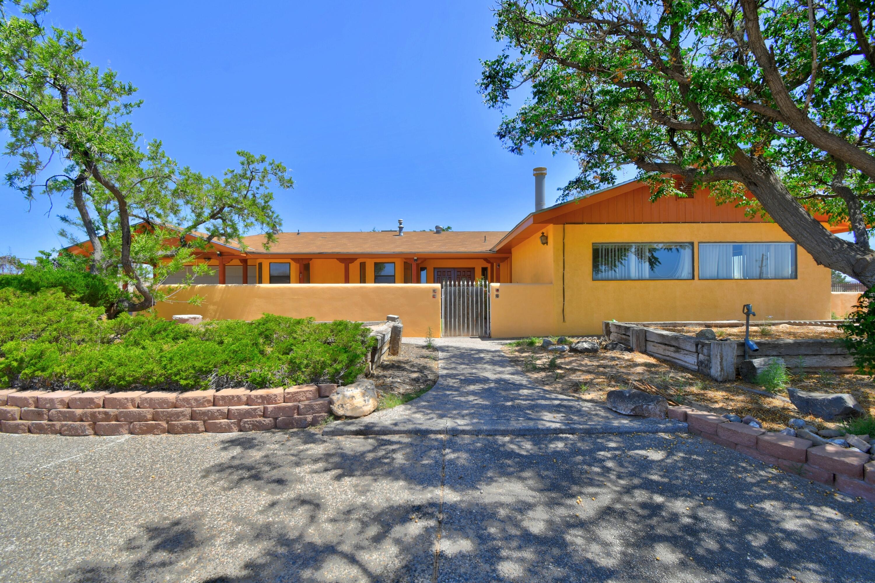 908 Nazcon Place, Bernalillo, New Mexico image 3