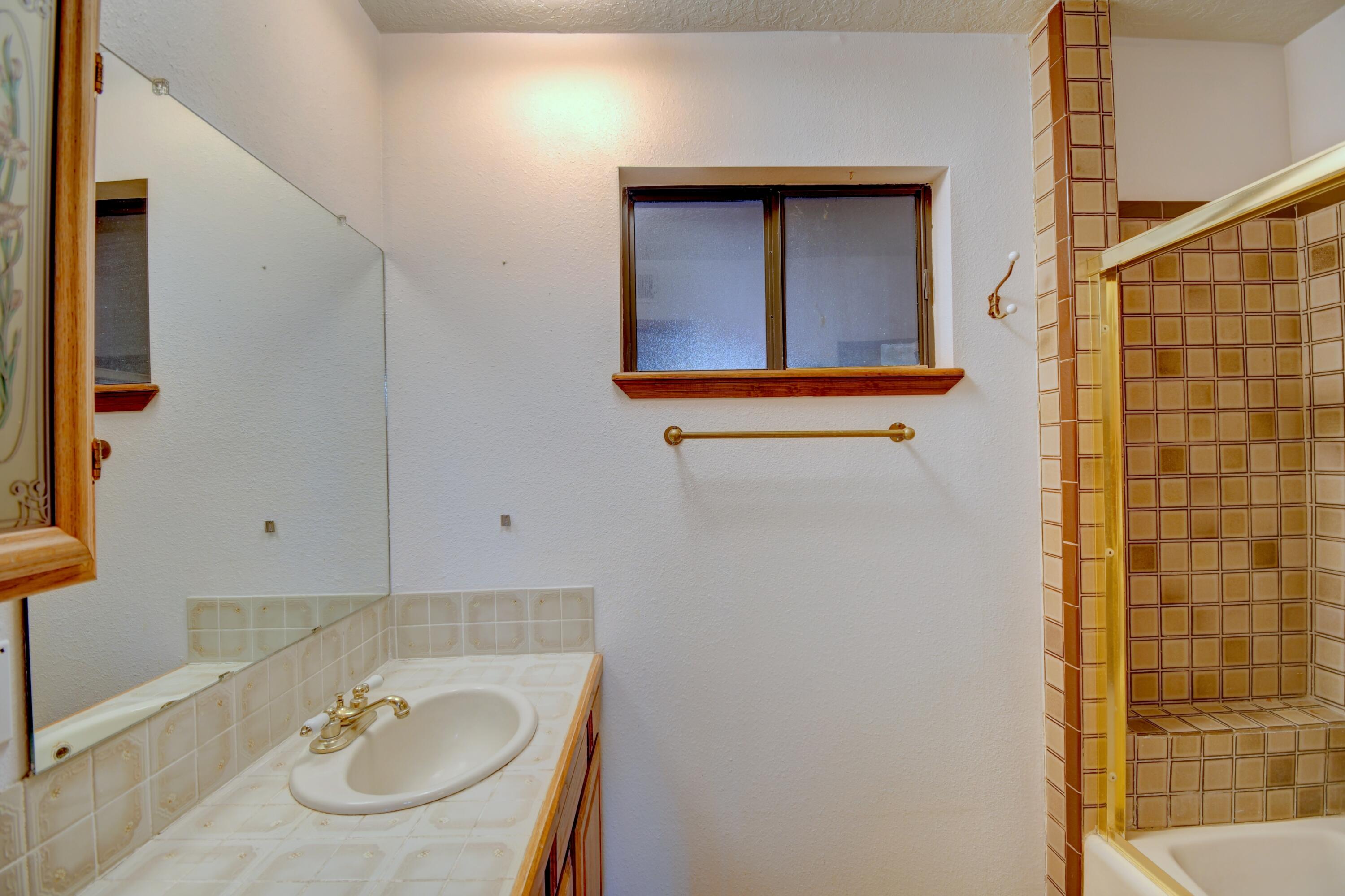 908 Nazcon Place, Bernalillo, New Mexico image 18