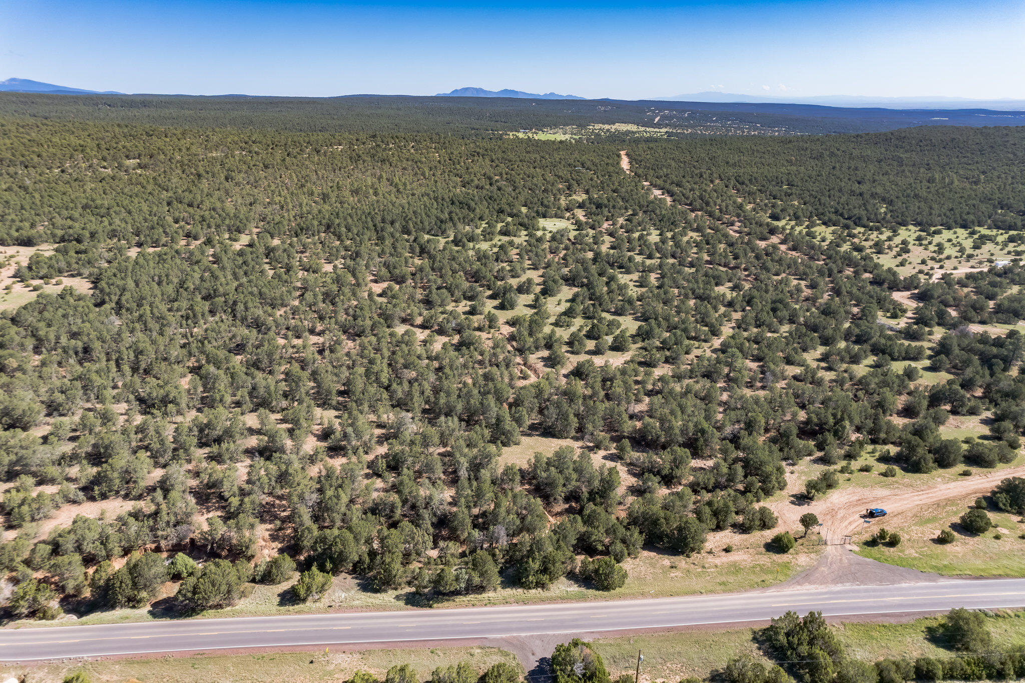 240 Jesse James Road, Tijeras, New Mexico image 9