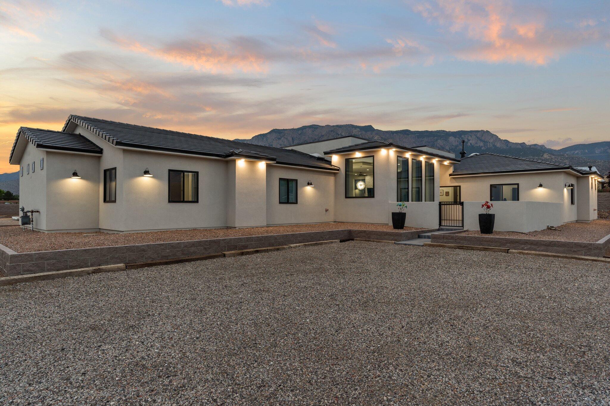 View Albuquerque, NM 87122 house