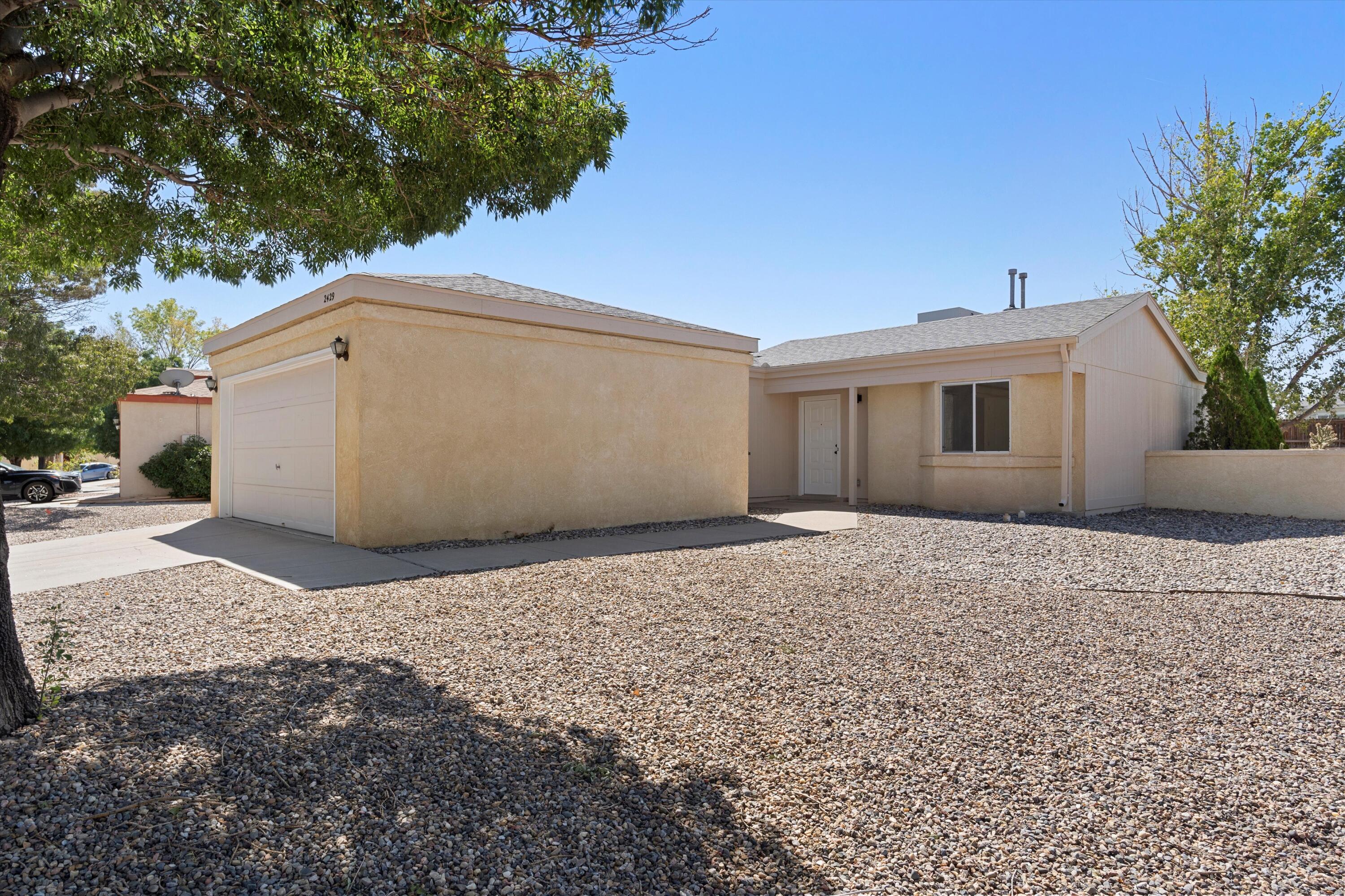 2429 High Desert Circle, Rio Rancho, New Mexico image 2