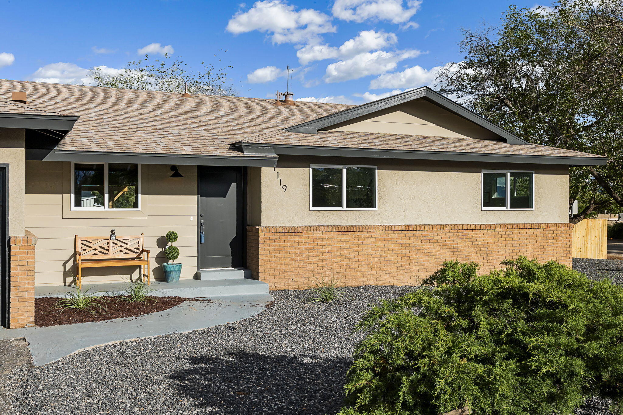 1119 Patricia Circle NW