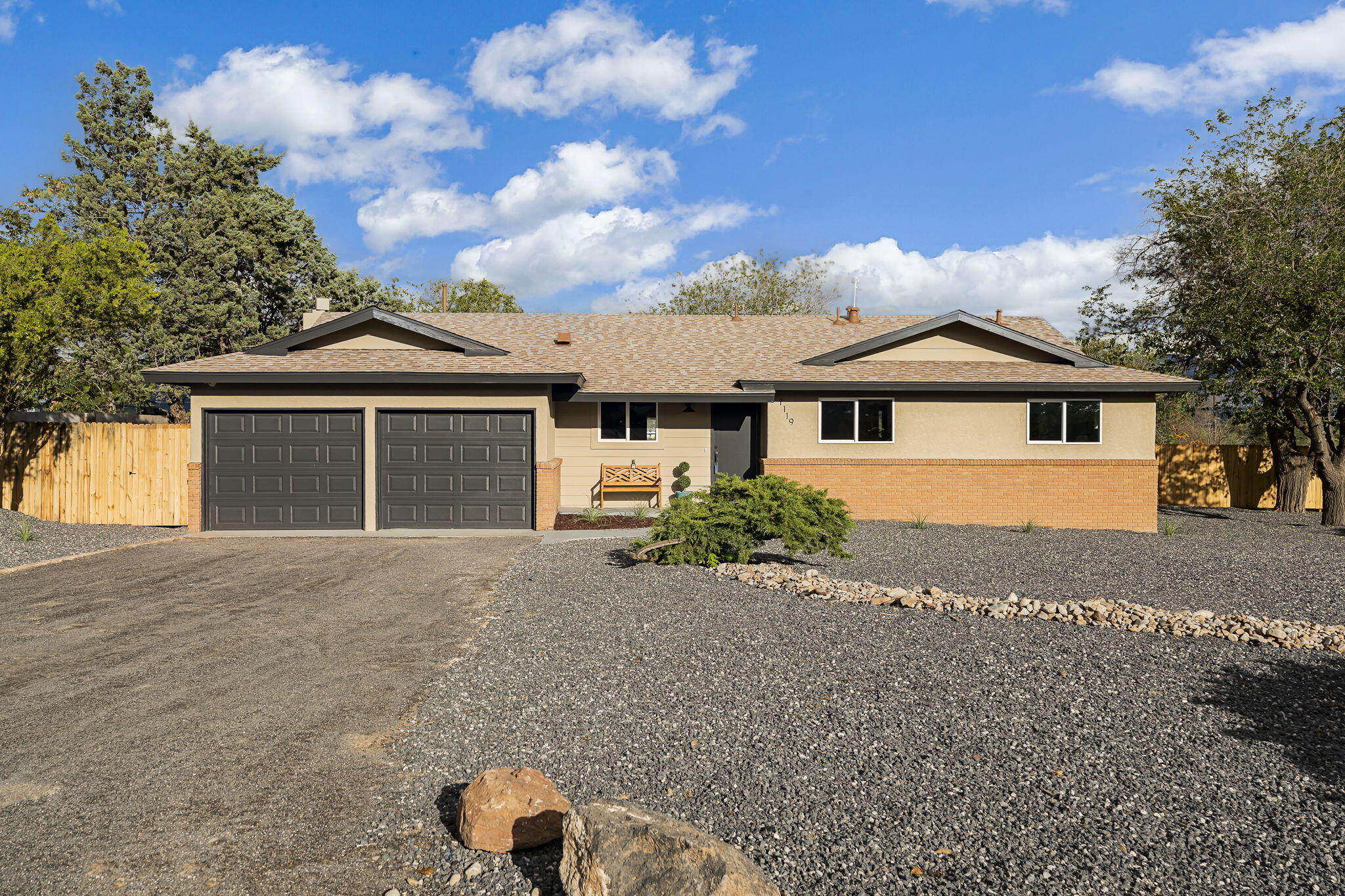 1119 Patricia Circle NW