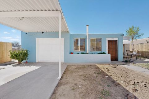Homes For Sale - 123 Charleston Street<br/> Bernalillo County, Albuquerque, NM 87108