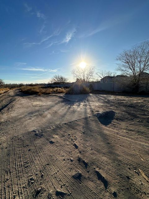 Photo of 2600 Kelly Road SW, Albuquerque, NM 87105 (MLS # 1102047)