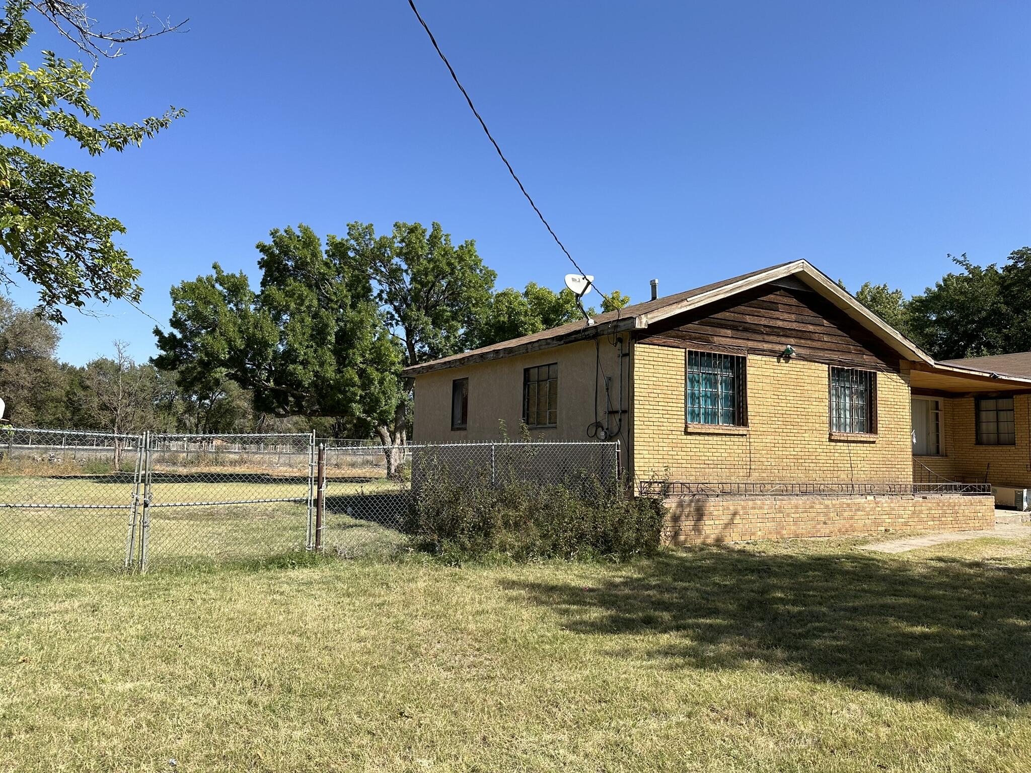 2543 Del Sur Drive, Albuquerque, New Mexico image 5