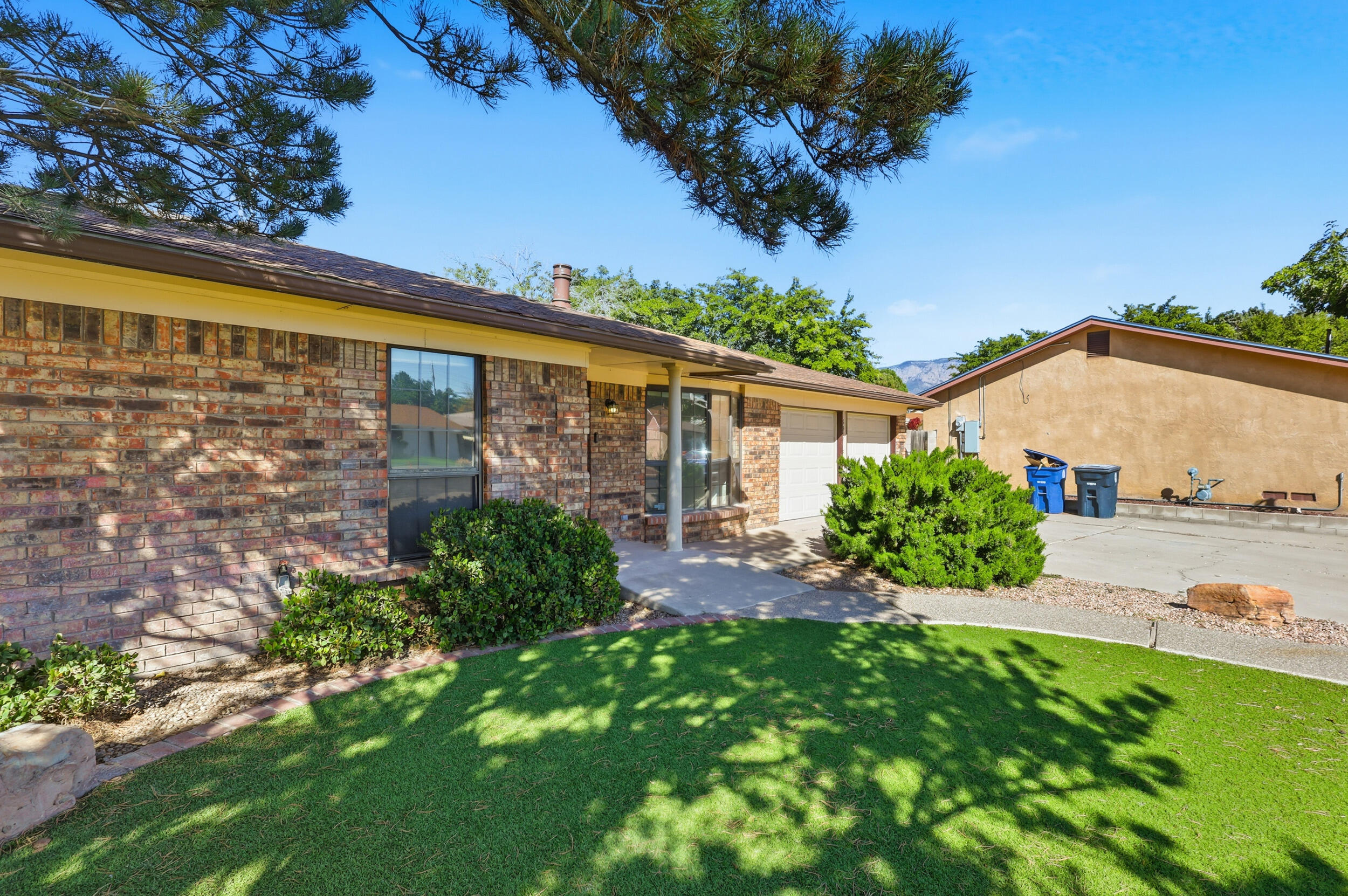 6917 Marilyn Avenue NE