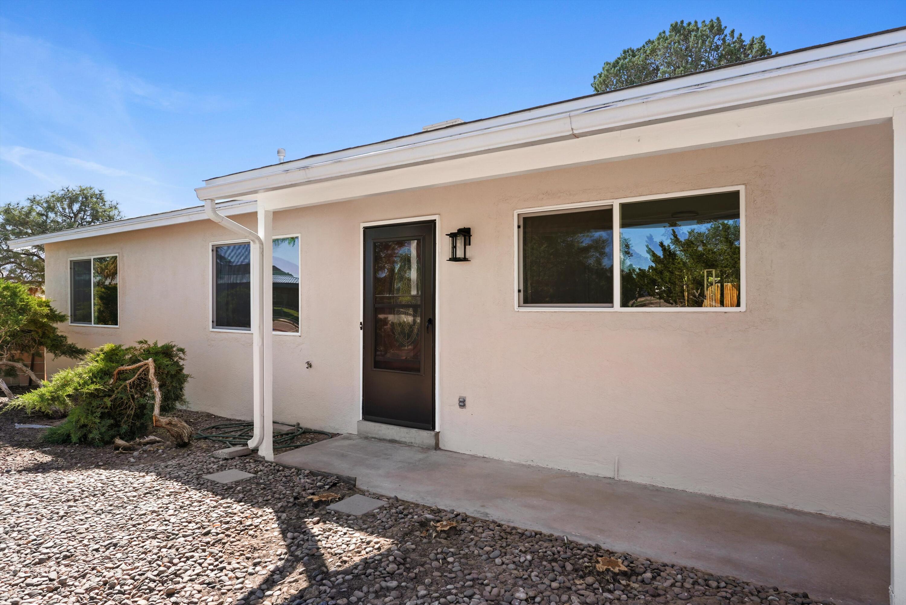 500 Gral Trevino Drive, Rio Rancho, New Mexico image 5