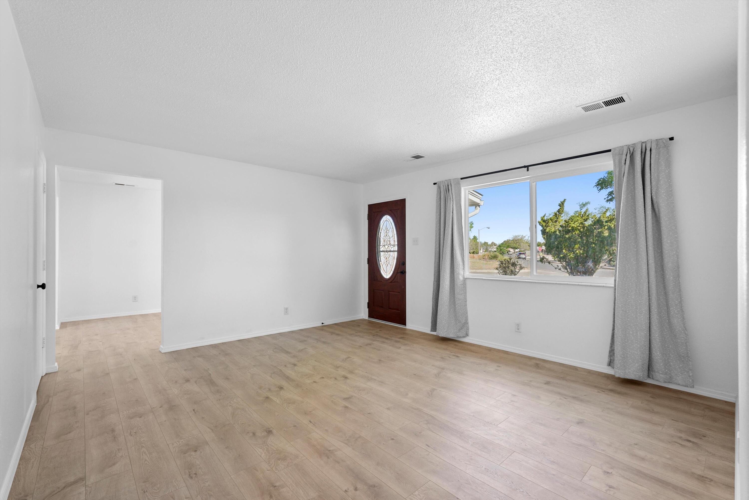 500 Gral Trevino Drive, Rio Rancho, New Mexico image 8