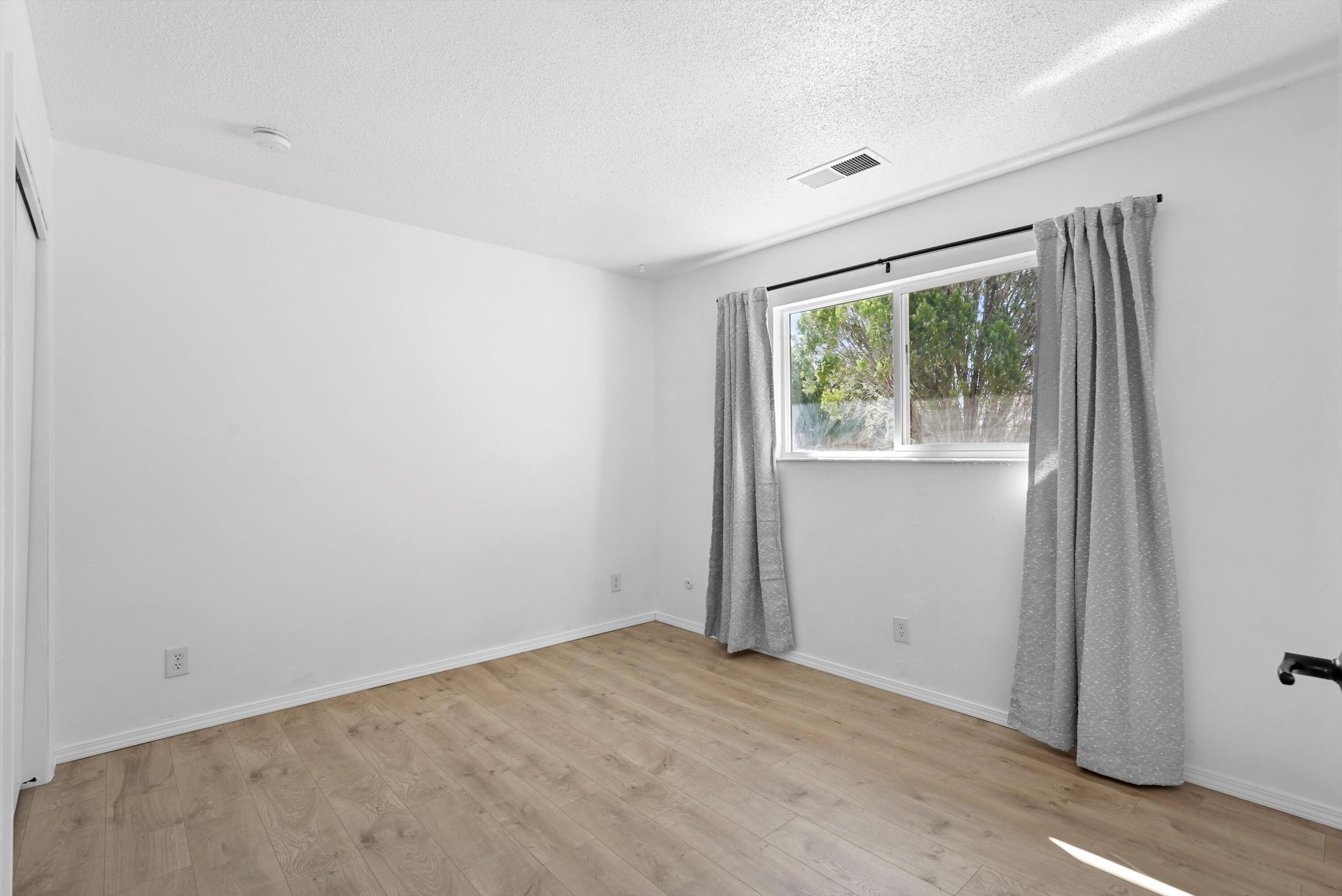 500 Gral Trevino Drive, Rio Rancho, New Mexico image 21