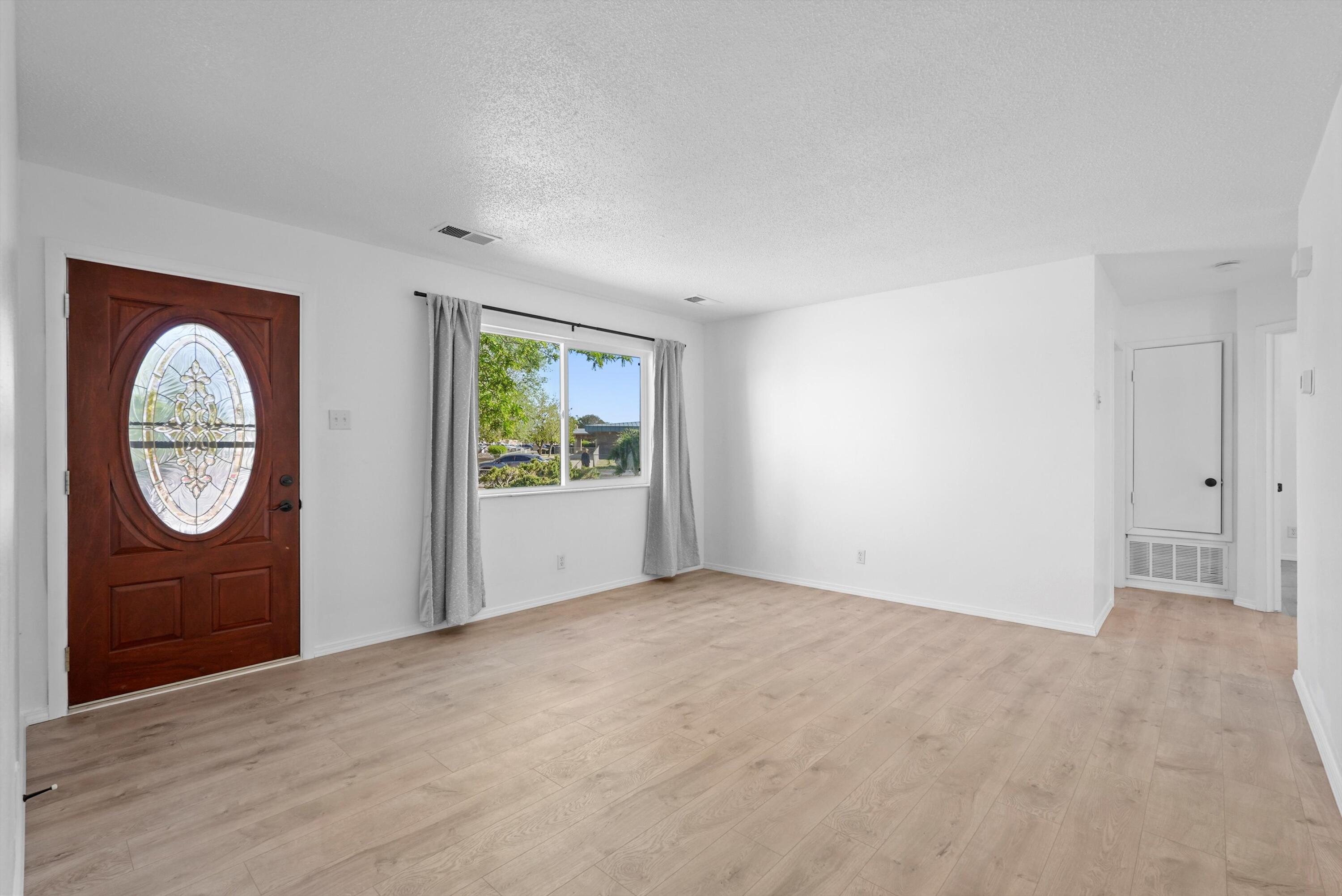 500 Gral Trevino Drive, Rio Rancho, New Mexico image 7