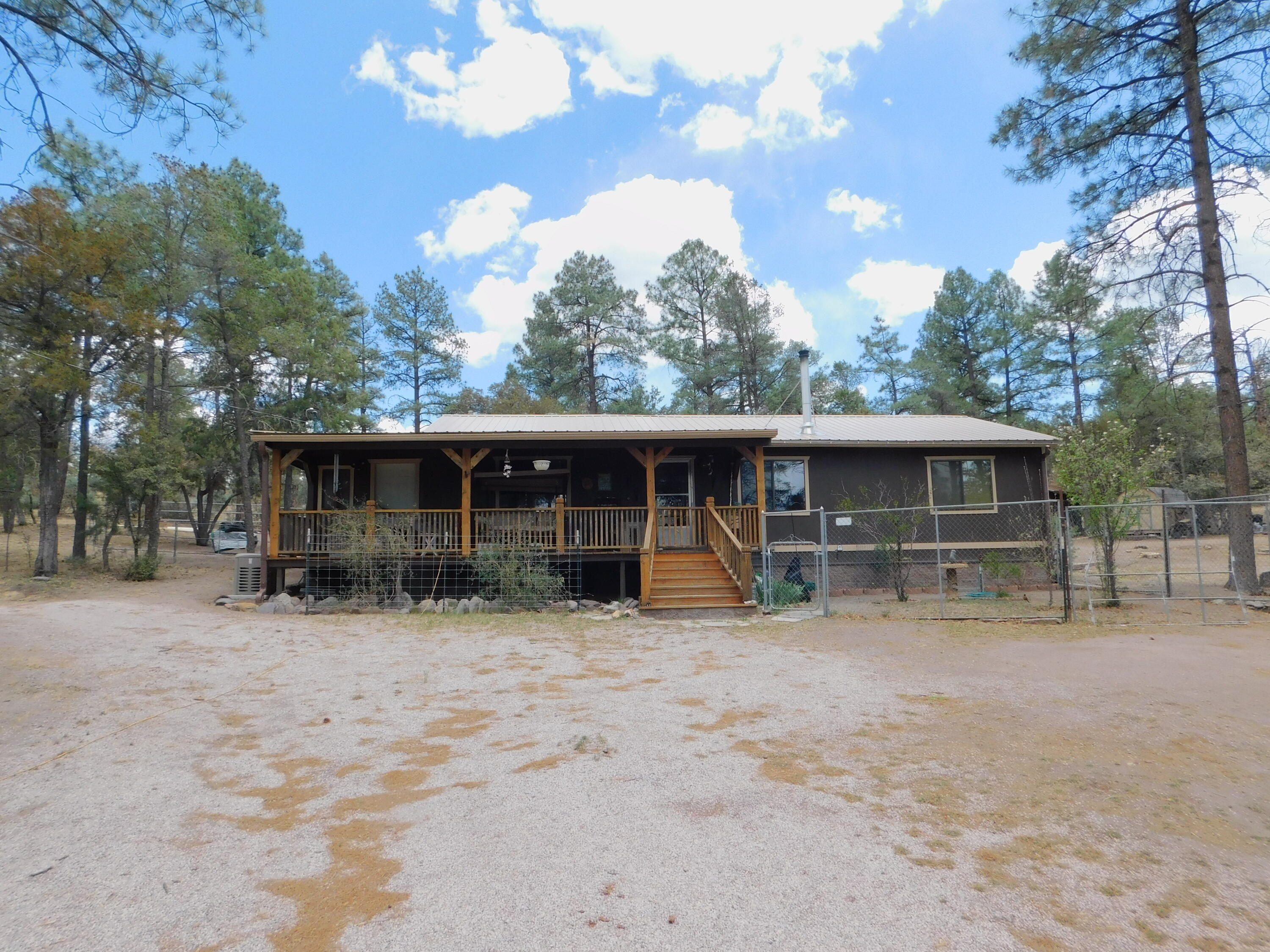 16 Horseshoe Drive, Reserve, New Mexico image 1