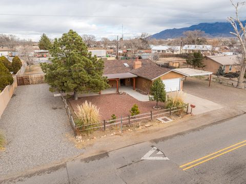 Photo of 123 Ortega Road NW, Albuquerque, NM 87114 (MLS # 1096274)