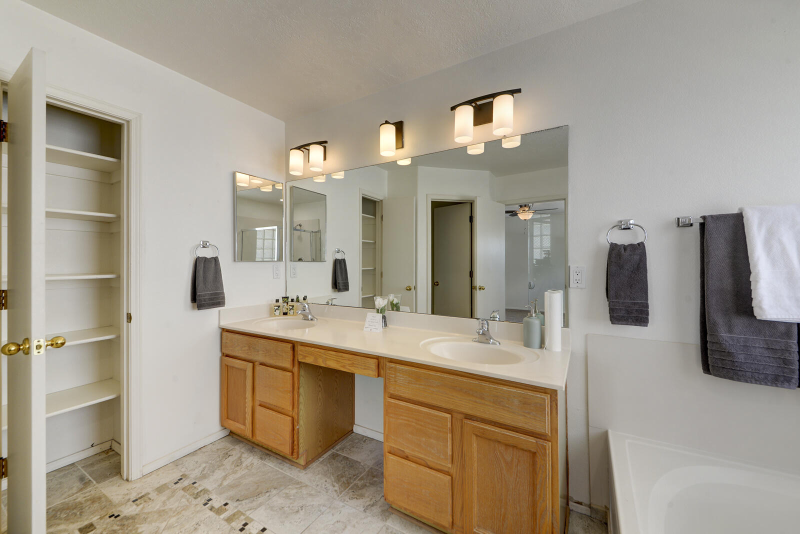 5101 Trevi Place, Albuquerque, New Mexico image 36