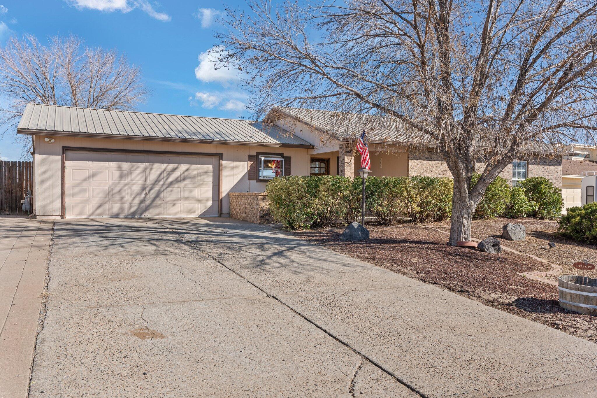 2447 Green Lake Road, Rio Rancho, New Mexico image 1