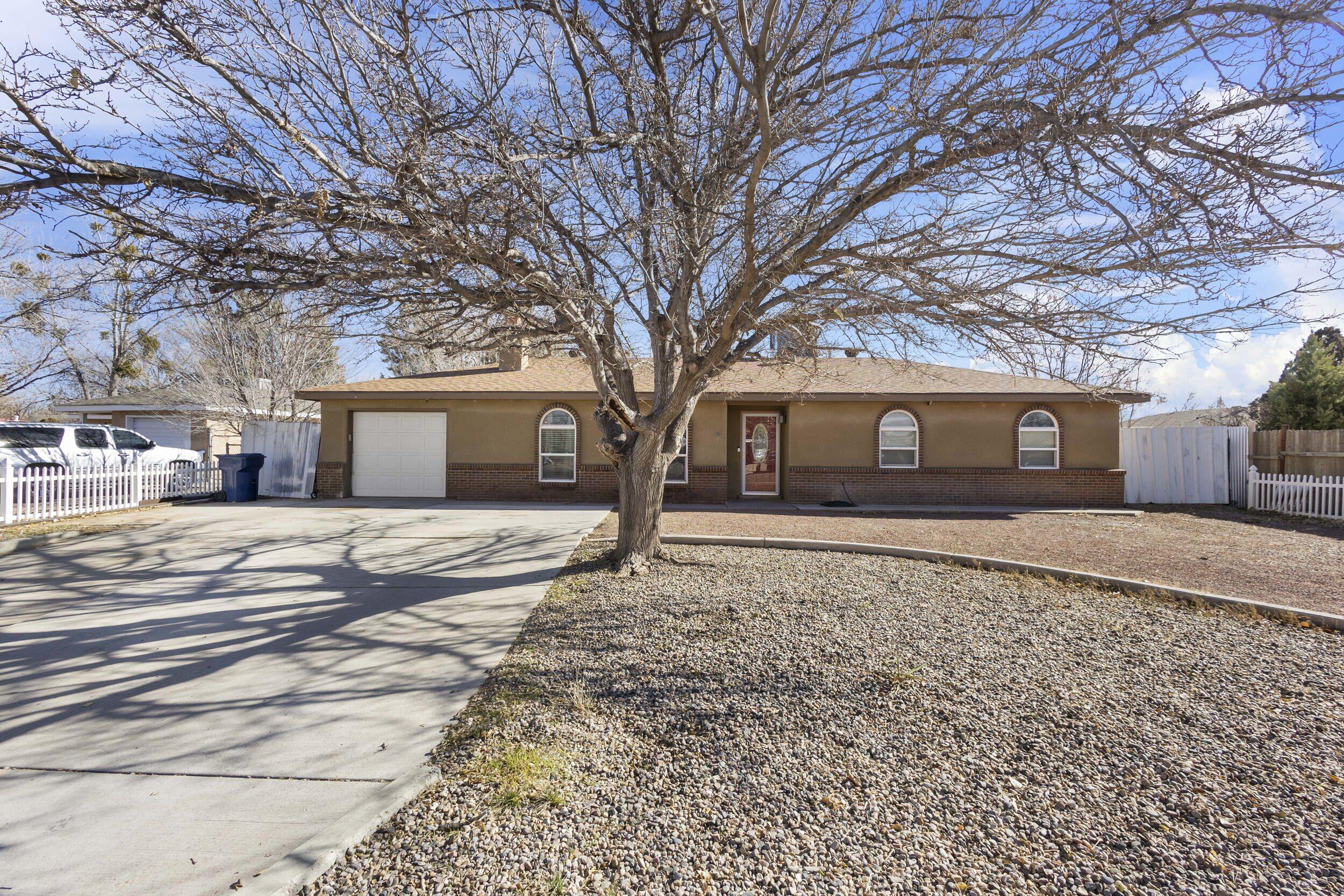 436 Valle Grande Drive, Los Lunas, New Mexico image 5