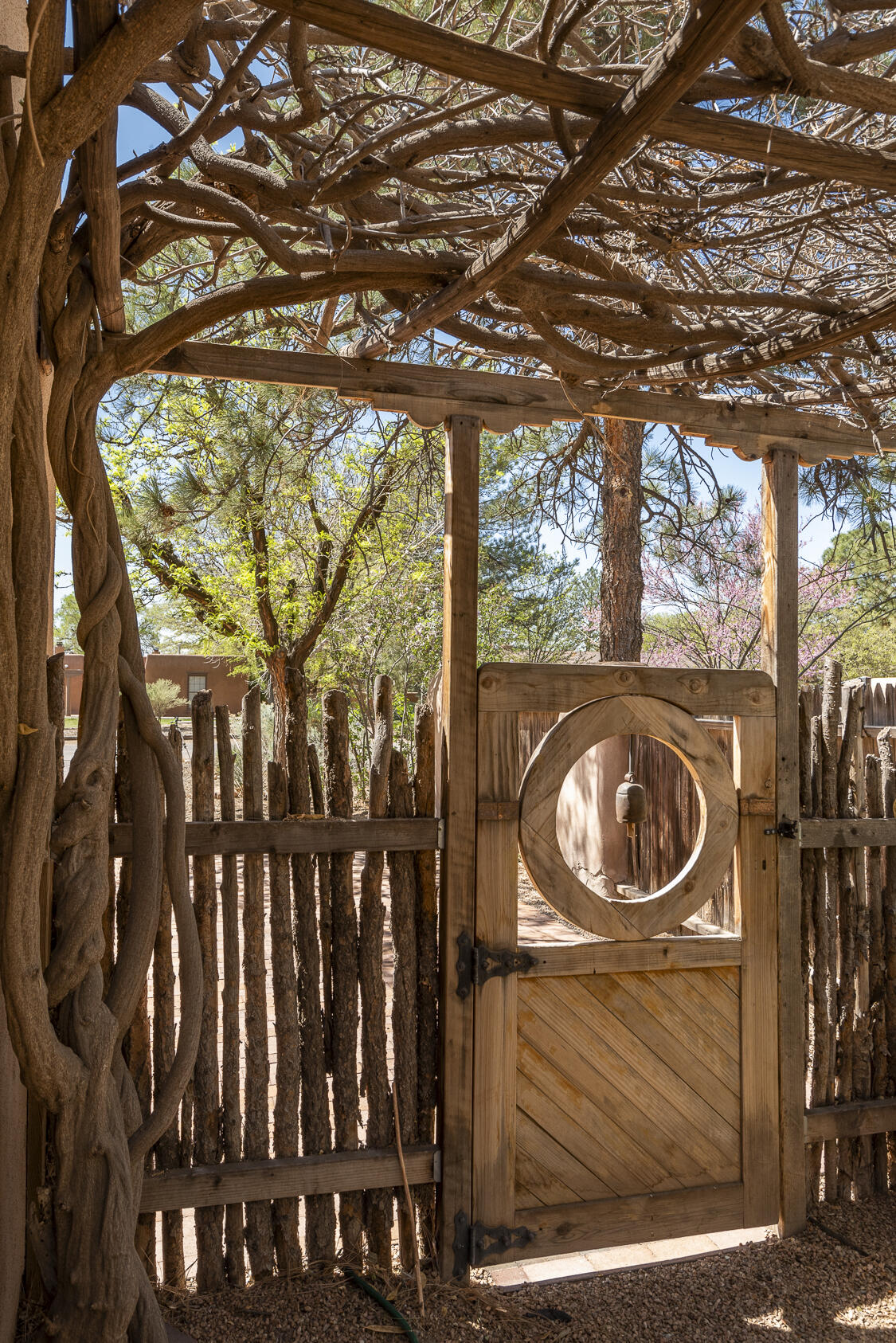 1905 Avenida Las Campanas, Los Ranchos, New Mexico image 43