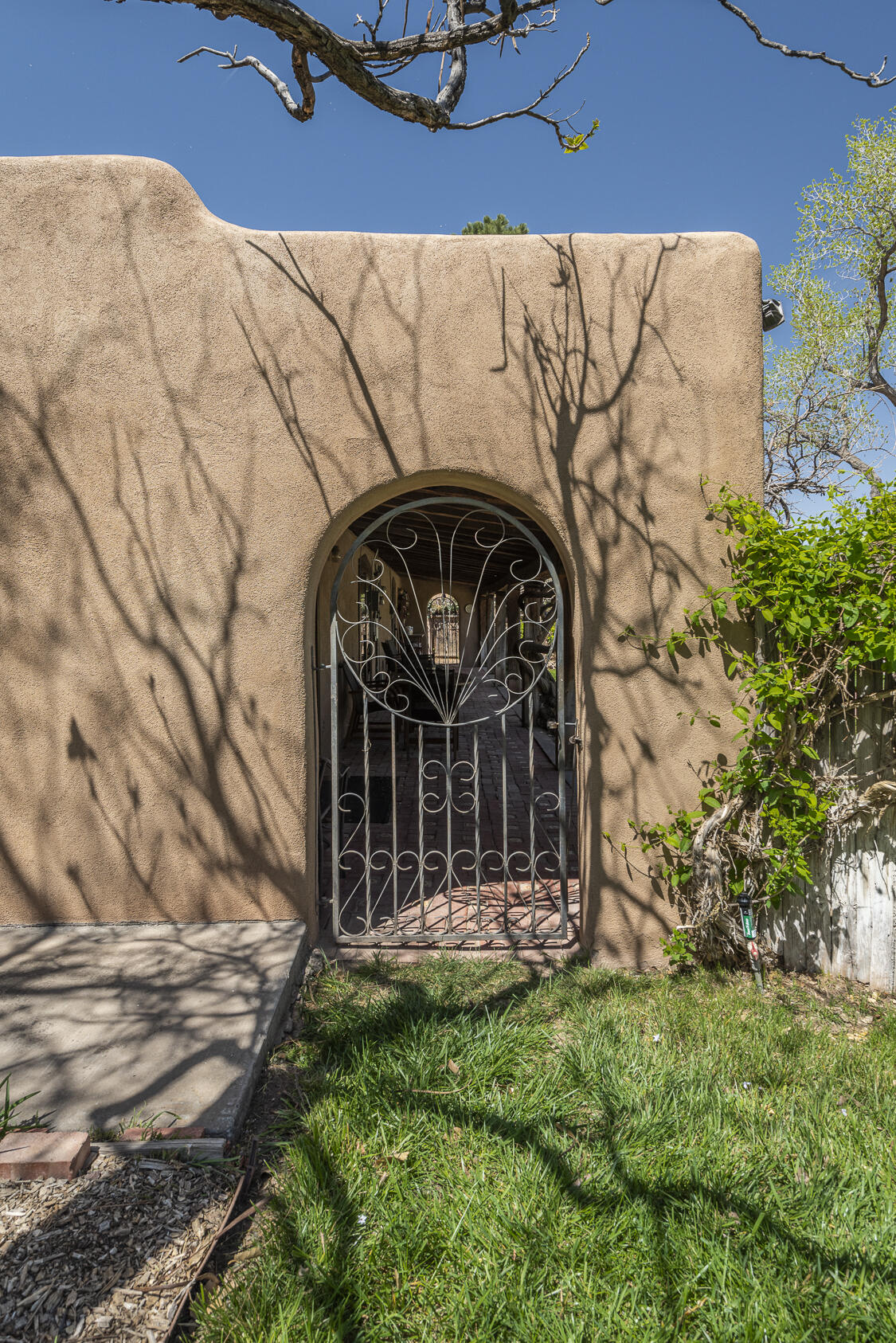 1905 Avenida Las Campanas, Los Ranchos, New Mexico image 32