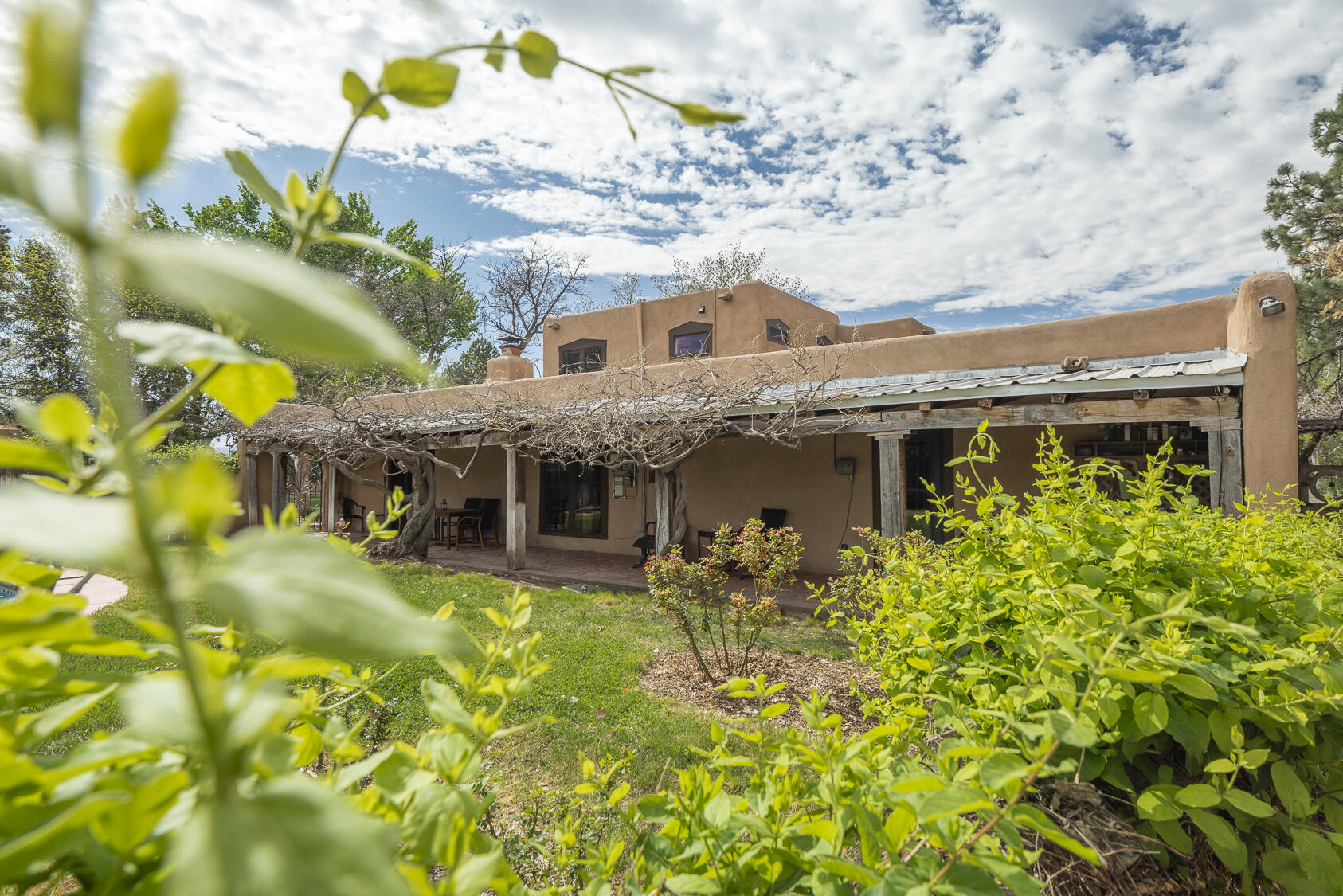 1905 Avenida Las Campanas, Los Ranchos, New Mexico image 35