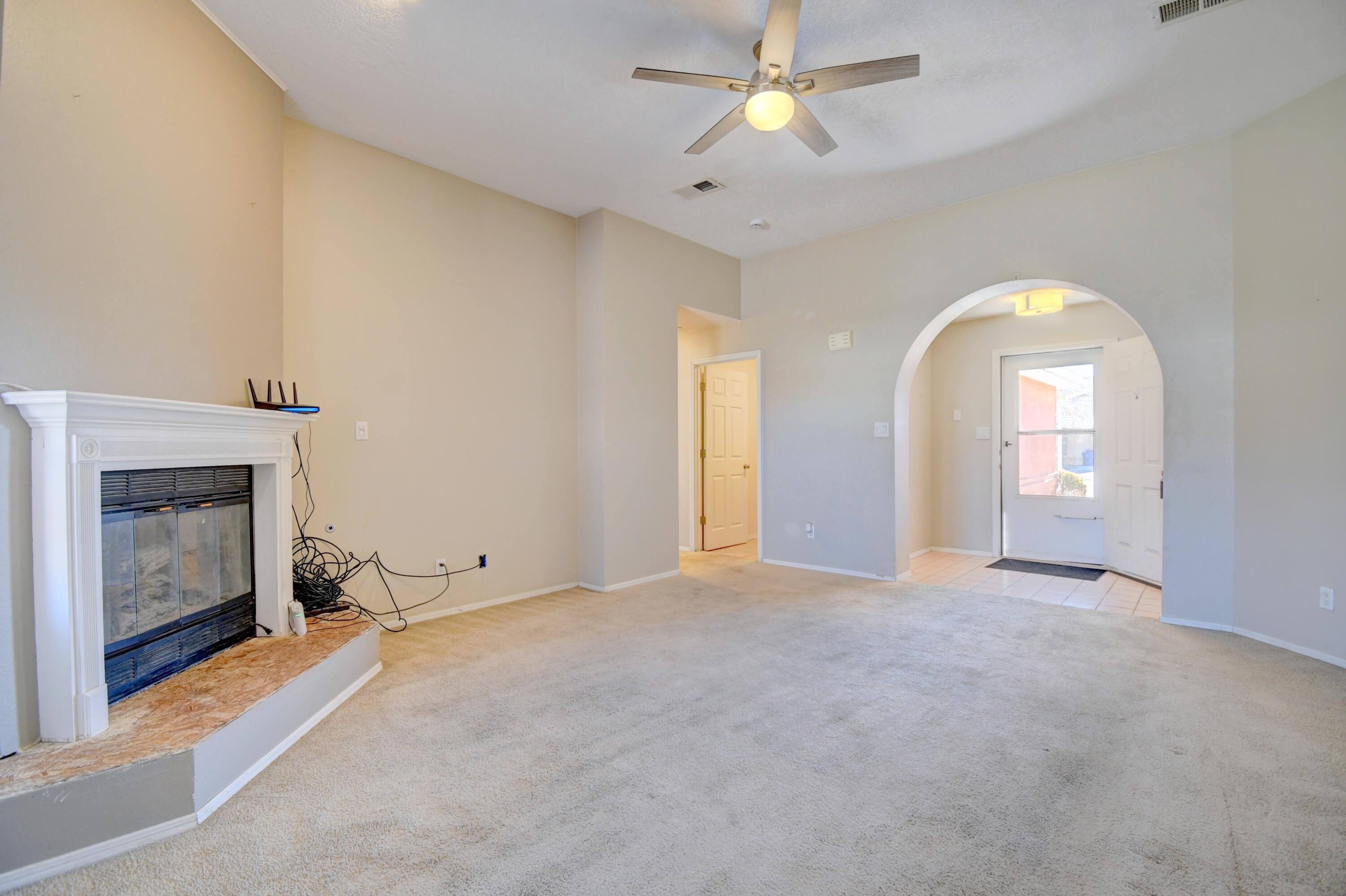 6709 Tierra Madre Court NW