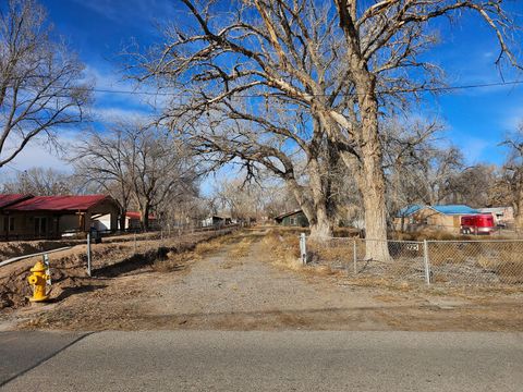 925 Green Valley Road NW Los Ranchos NM 87107