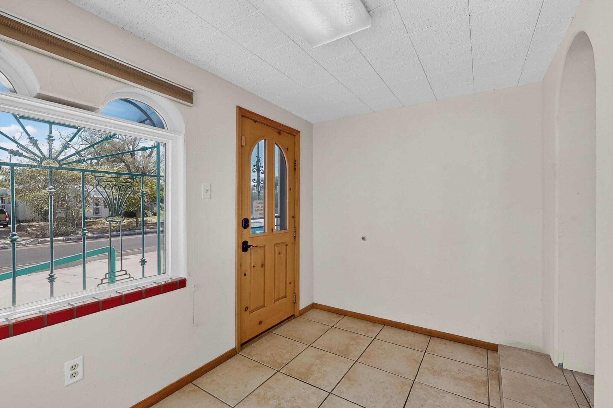 3612 Campus Boulevard NE