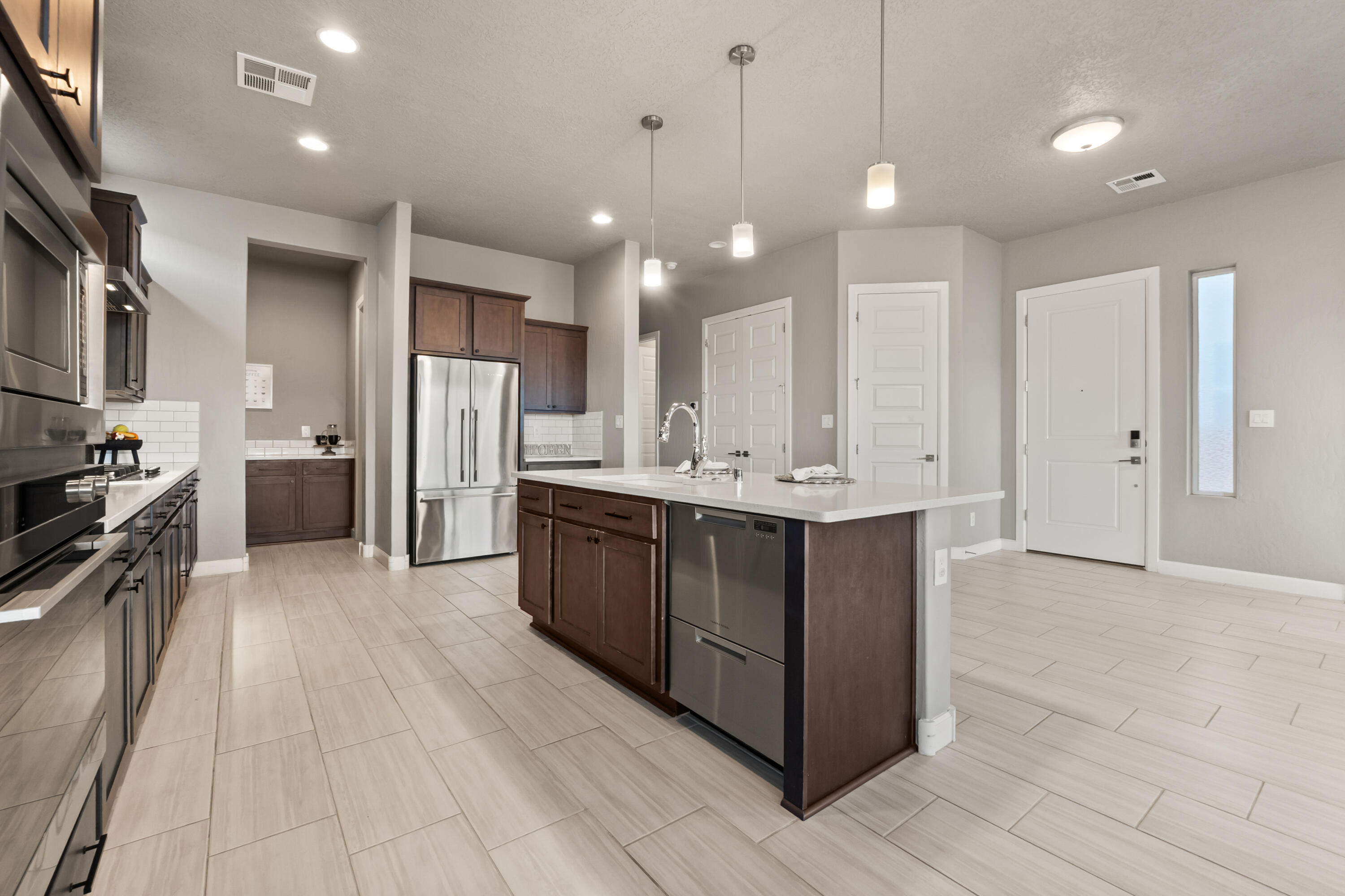 2422 Lynn Road, Rio Rancho, New Mexico image 14