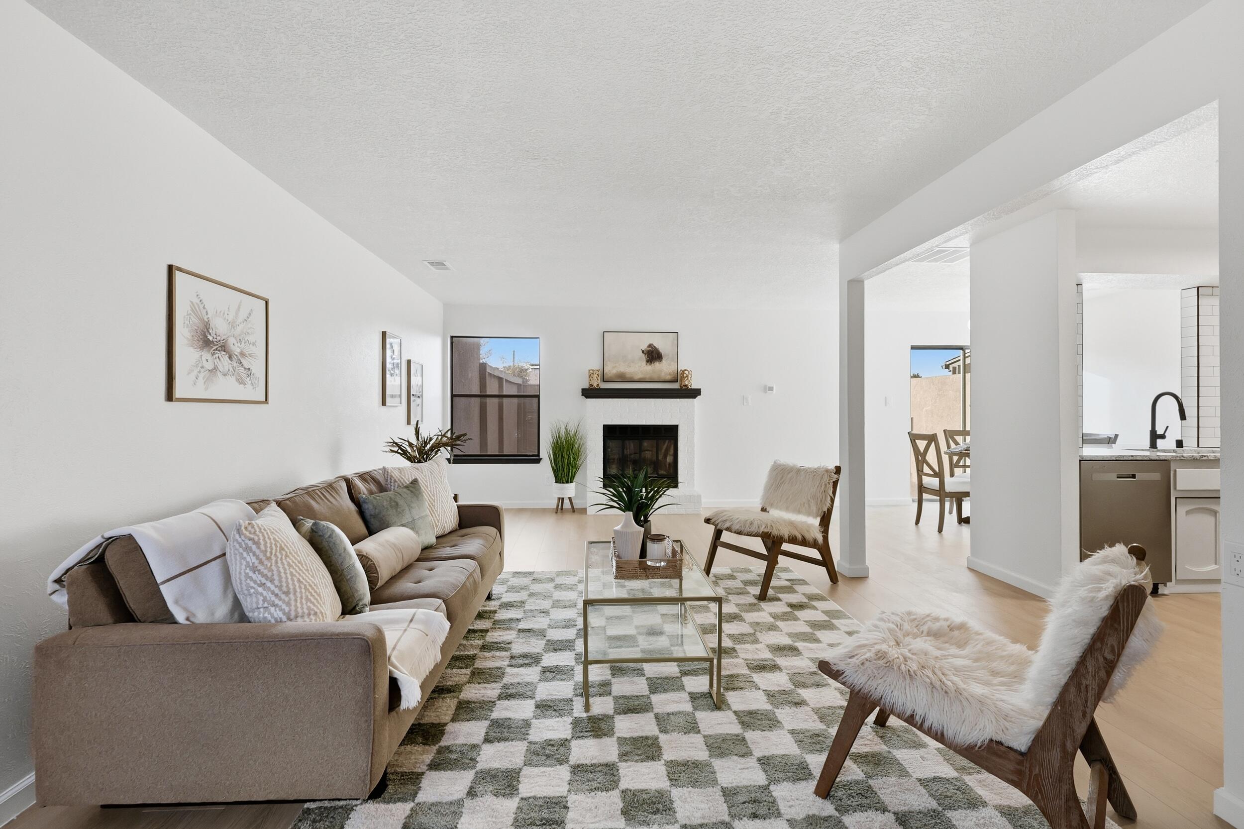 9016 Hendrix Road NE