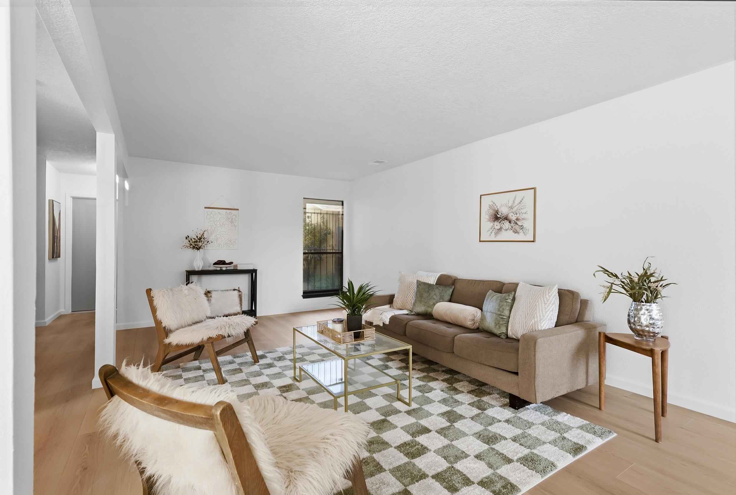 9016 Hendrix Road NE