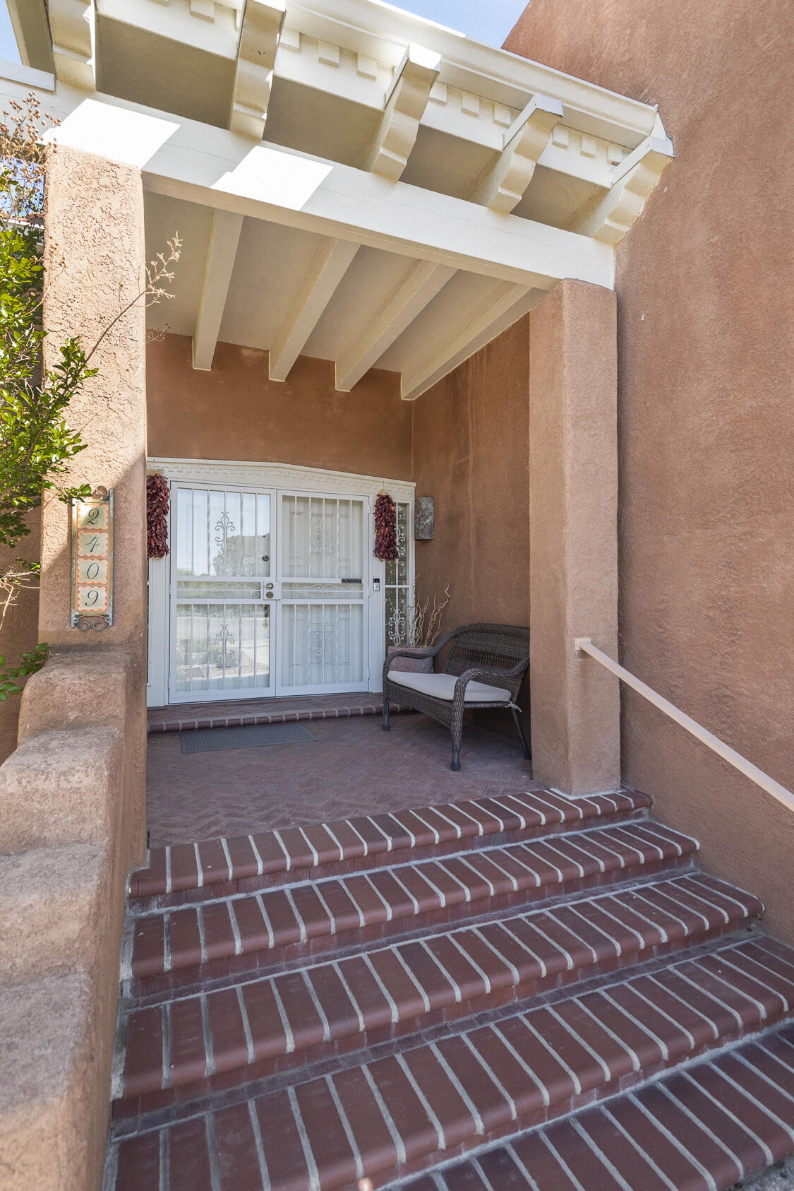 2409 Calle Del Estavan, Albuquerque, New Mexico image 2