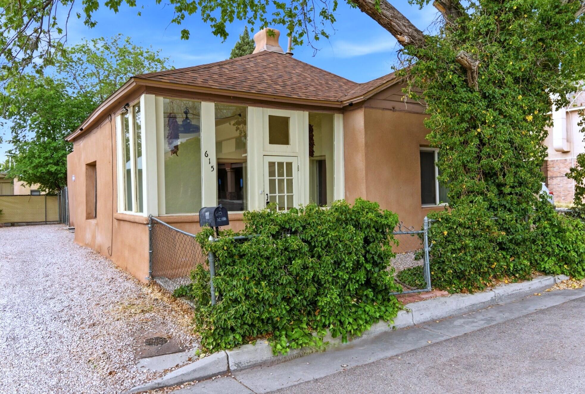 615 Keleher Avenue NW