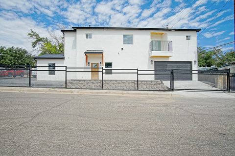 Photo of 202 57th Street NW, Albuquerque, NM 87105 (MLS # 1091863)