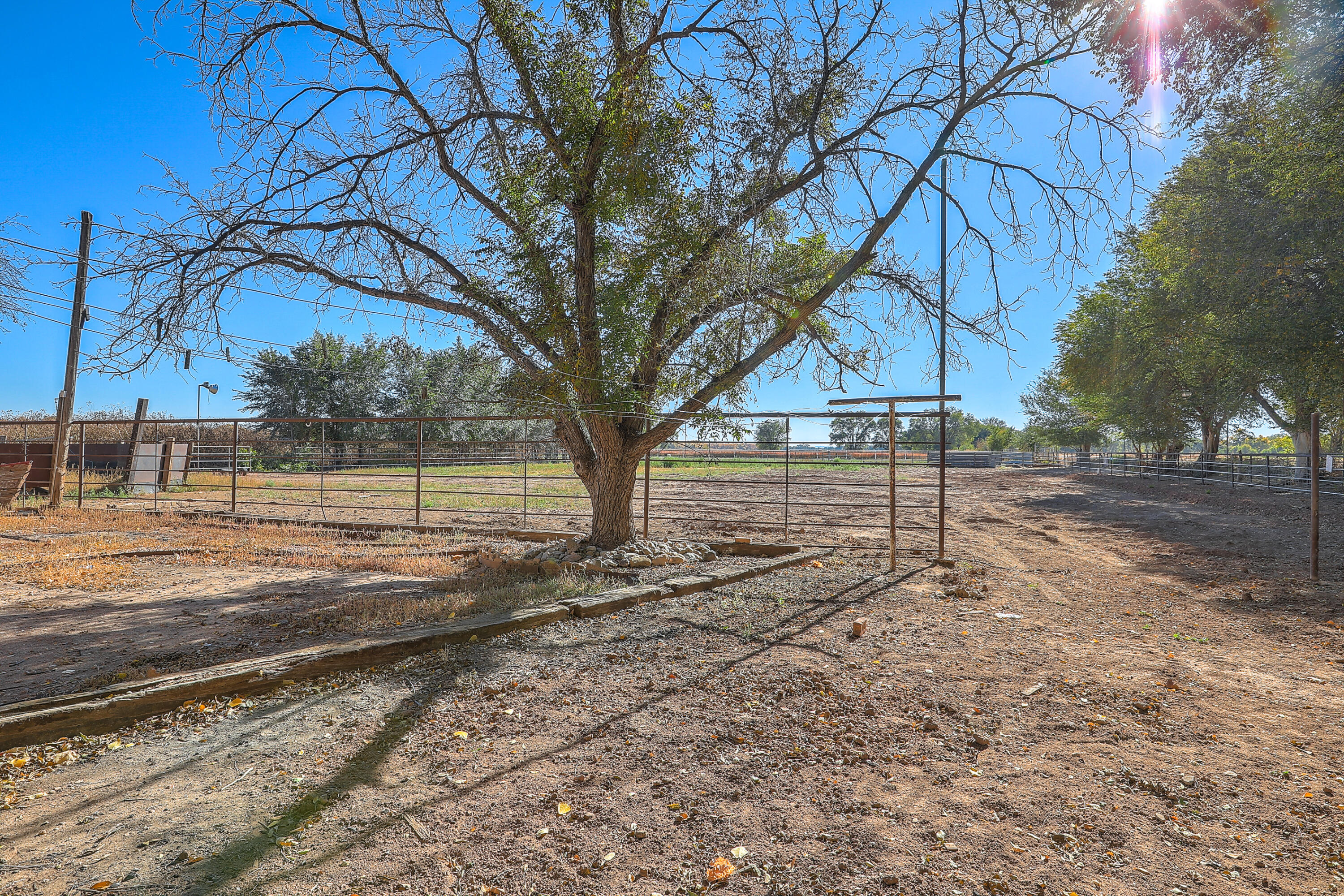 17 Vicente Road, Belen, New Mexico image 33